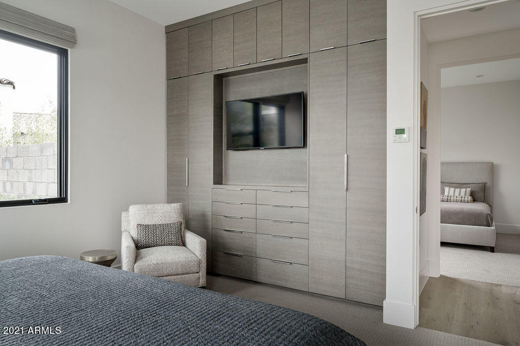 RITZ-CARLTON PARCEL B - Residential