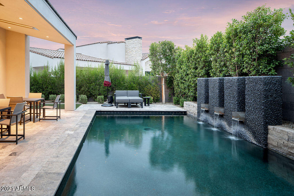 RITZ-CARLTON PARCEL B - Residential