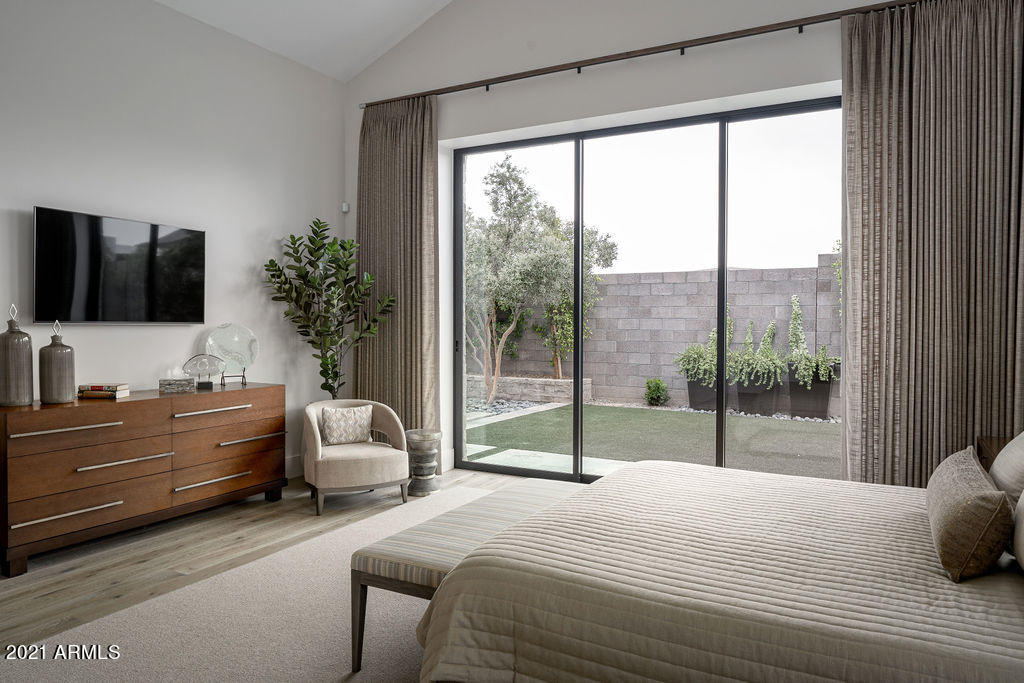 RITZ-CARLTON PARCEL B - Residential