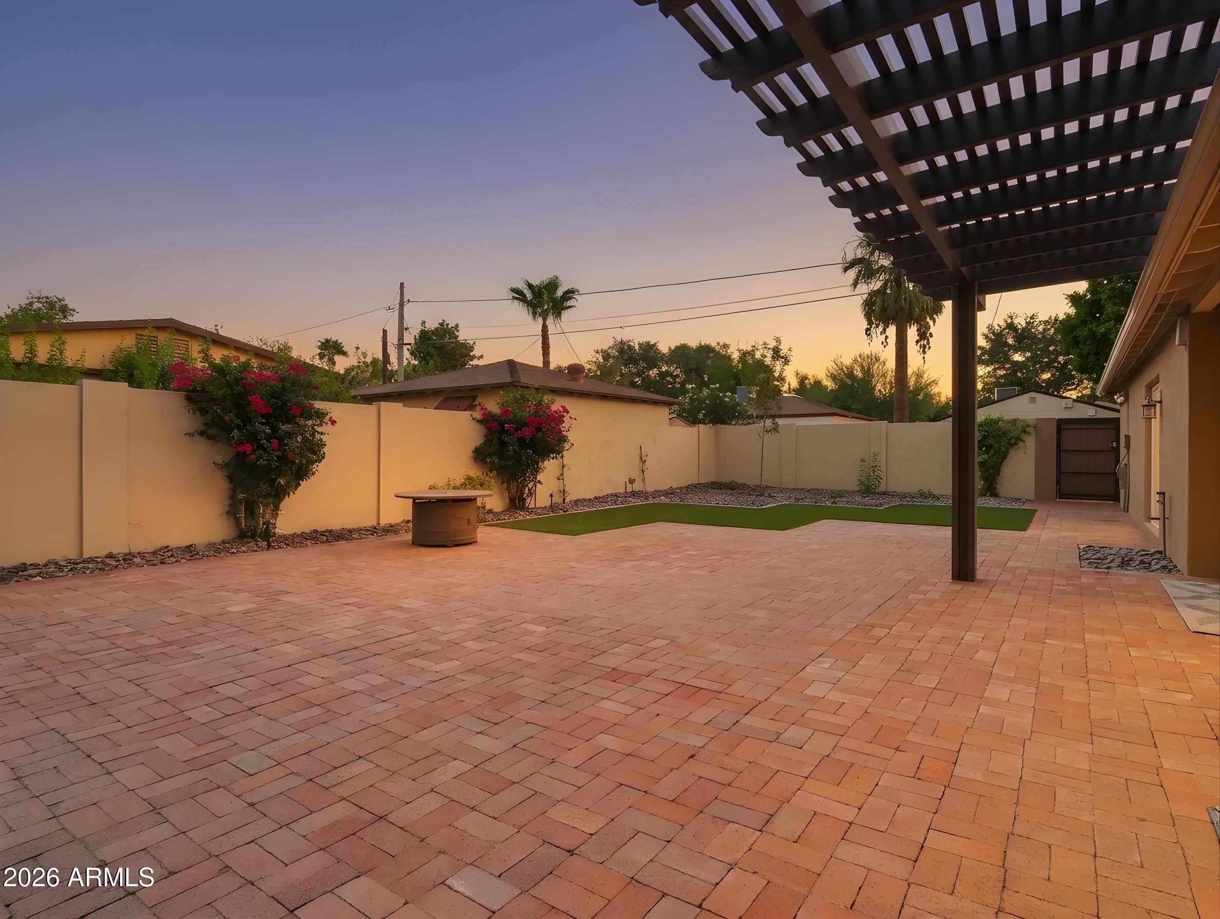 WEST ENCANTO AMD - Residential