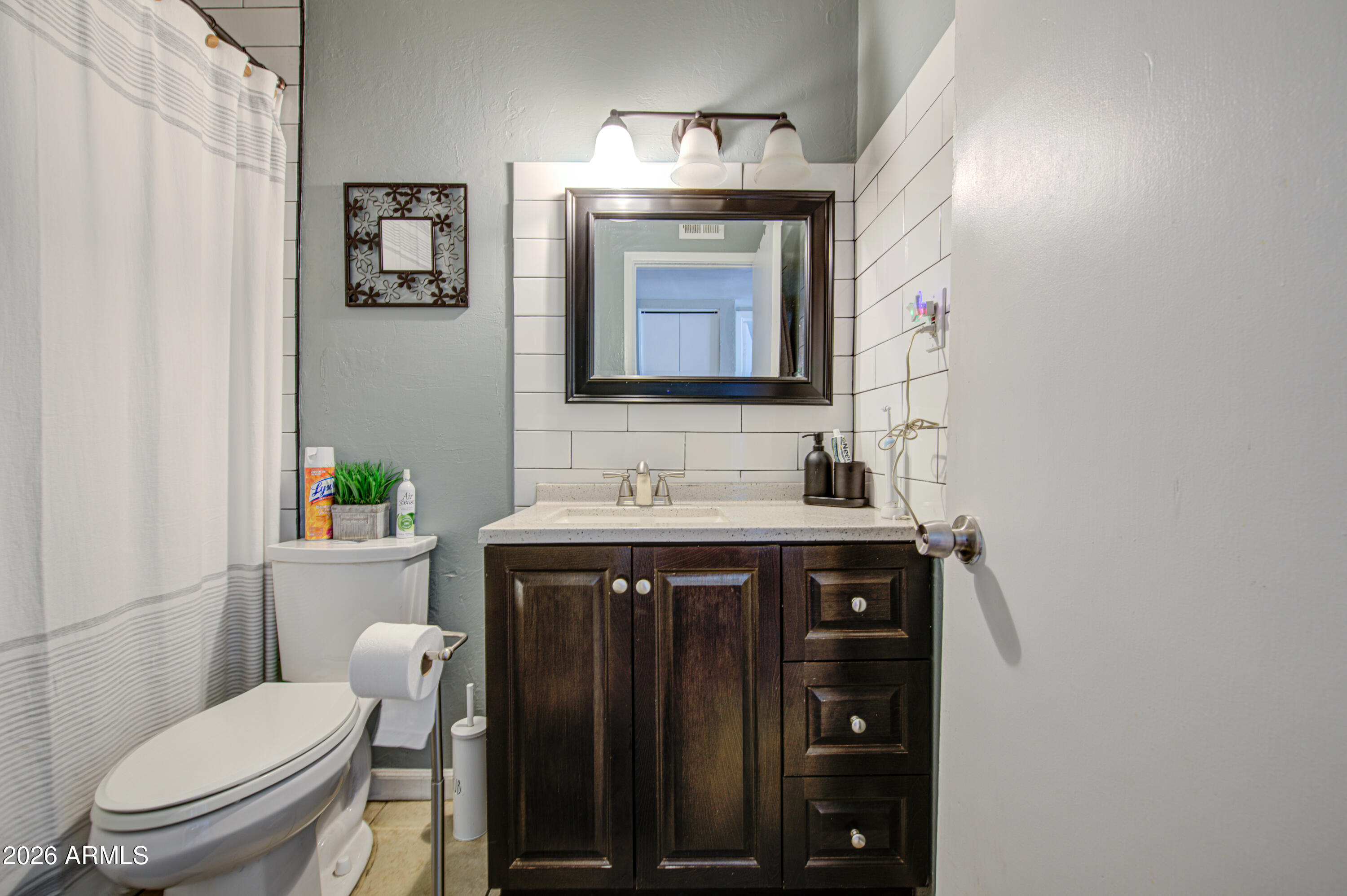 COUNTRY CLUB HEIGHTS UNIT 3 2ND AMD - Residential