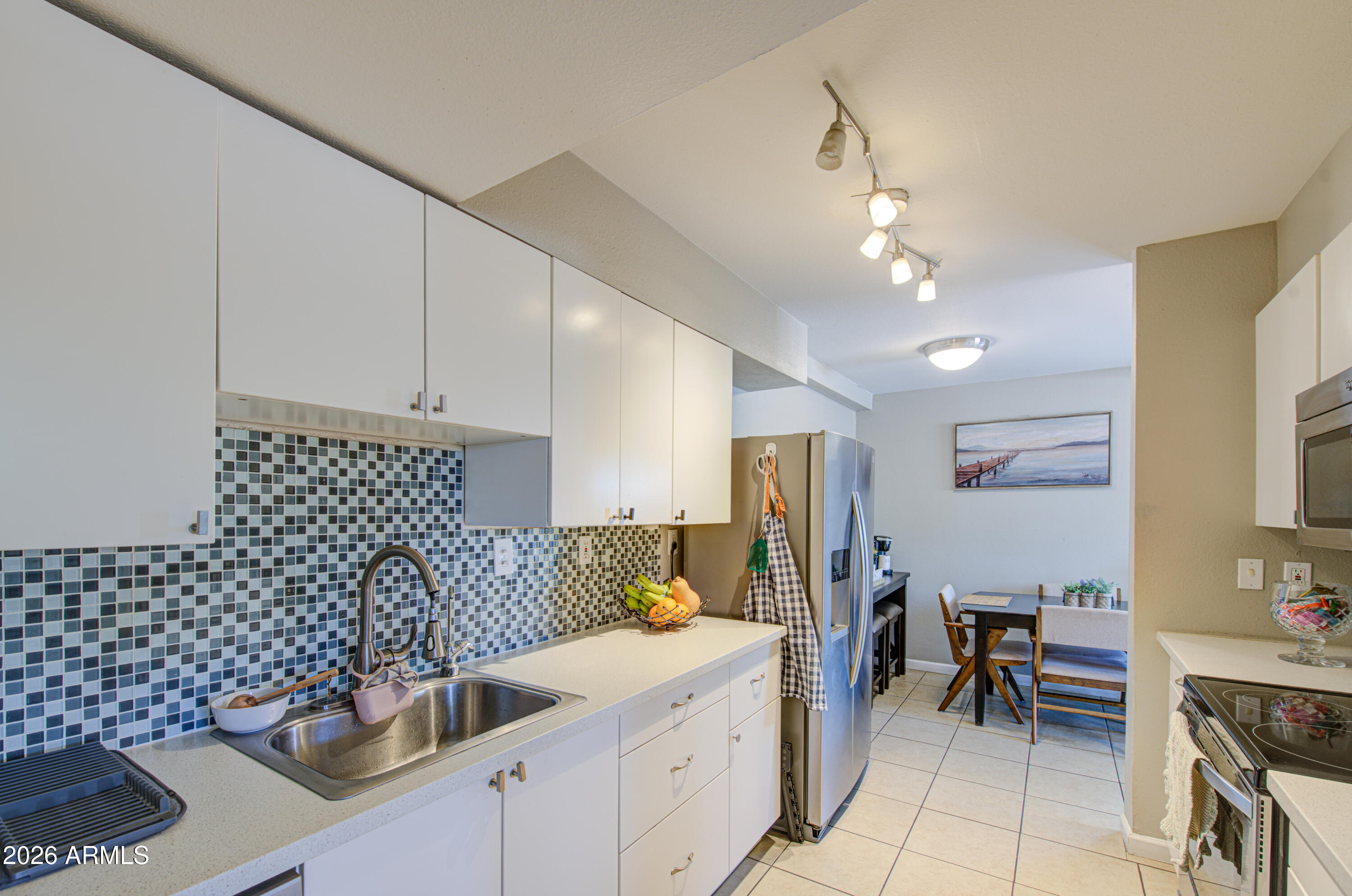 COUNTRY CLUB HEIGHTS UNIT 3 2ND AMD - Residential