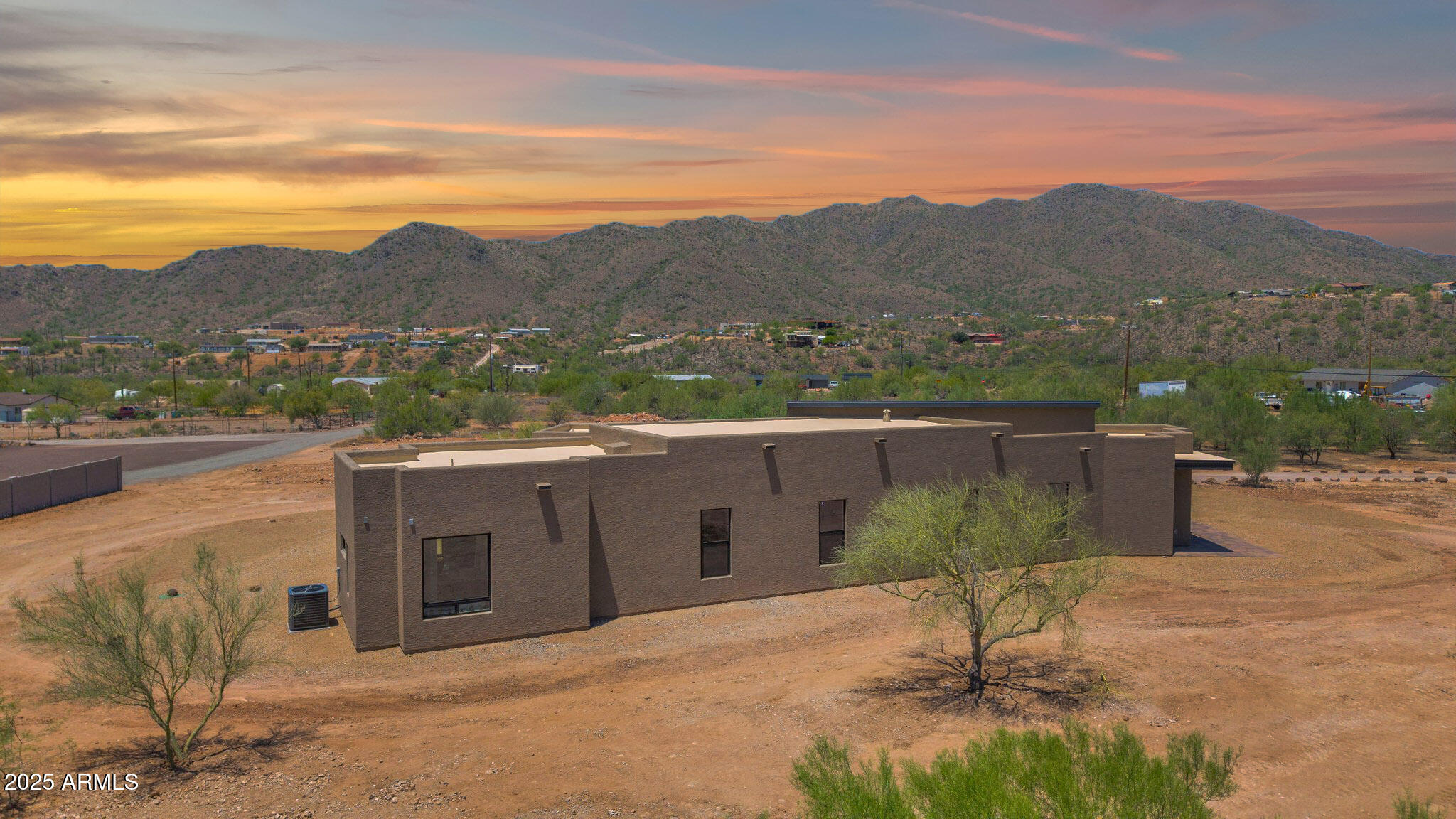 Move in Ready - New Custom - Huge Acre - 3 Car Garage - Residential