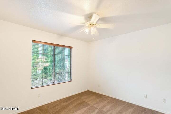 CANYON DE FLORES PHASE 2B - Residential Lease