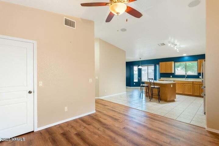CANYON DE FLORES PHASE 2B - Residential Lease