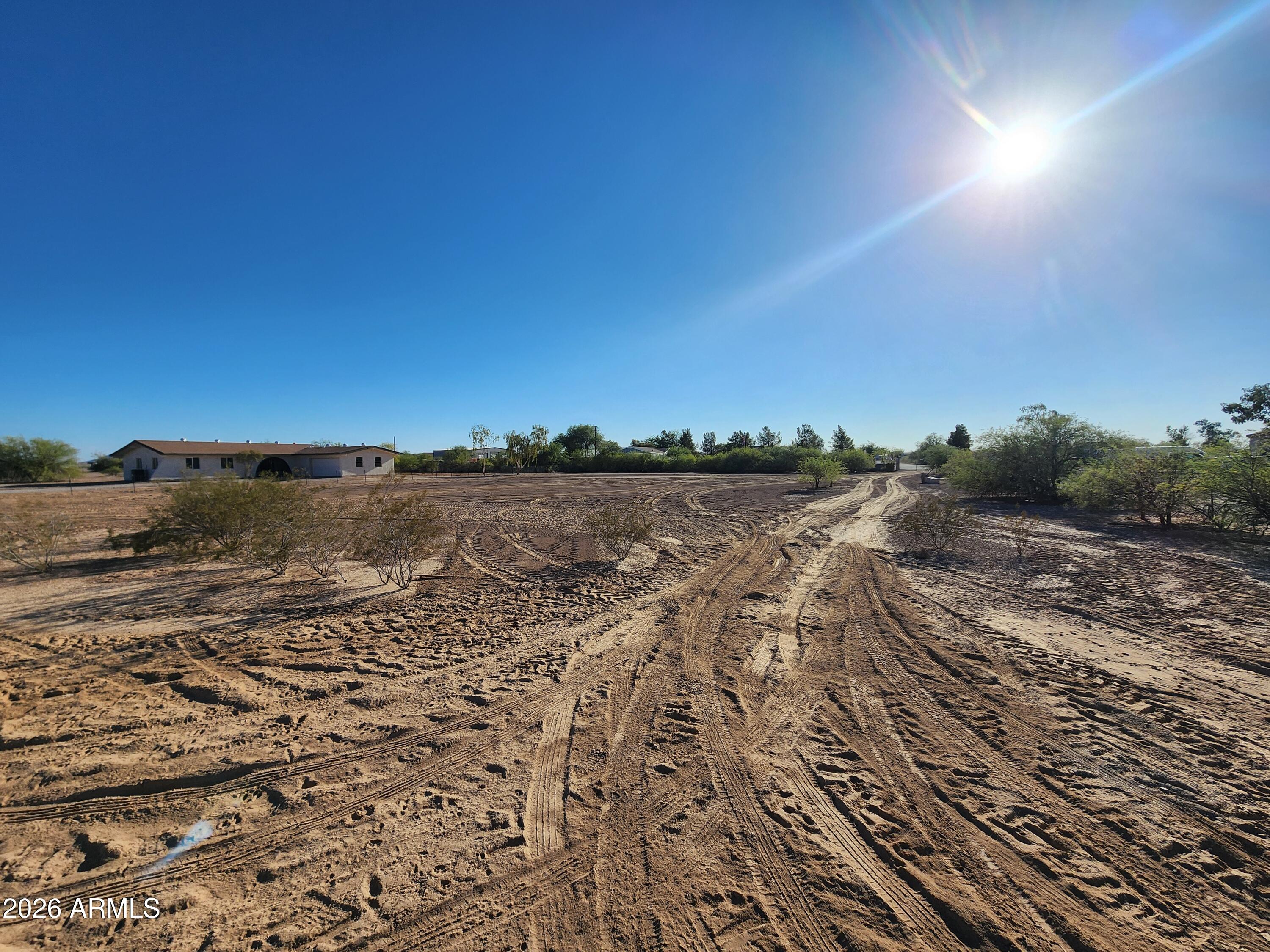 A PORTION OF THE SOUTHWEST QUARTER OF SECTION 05, - Land