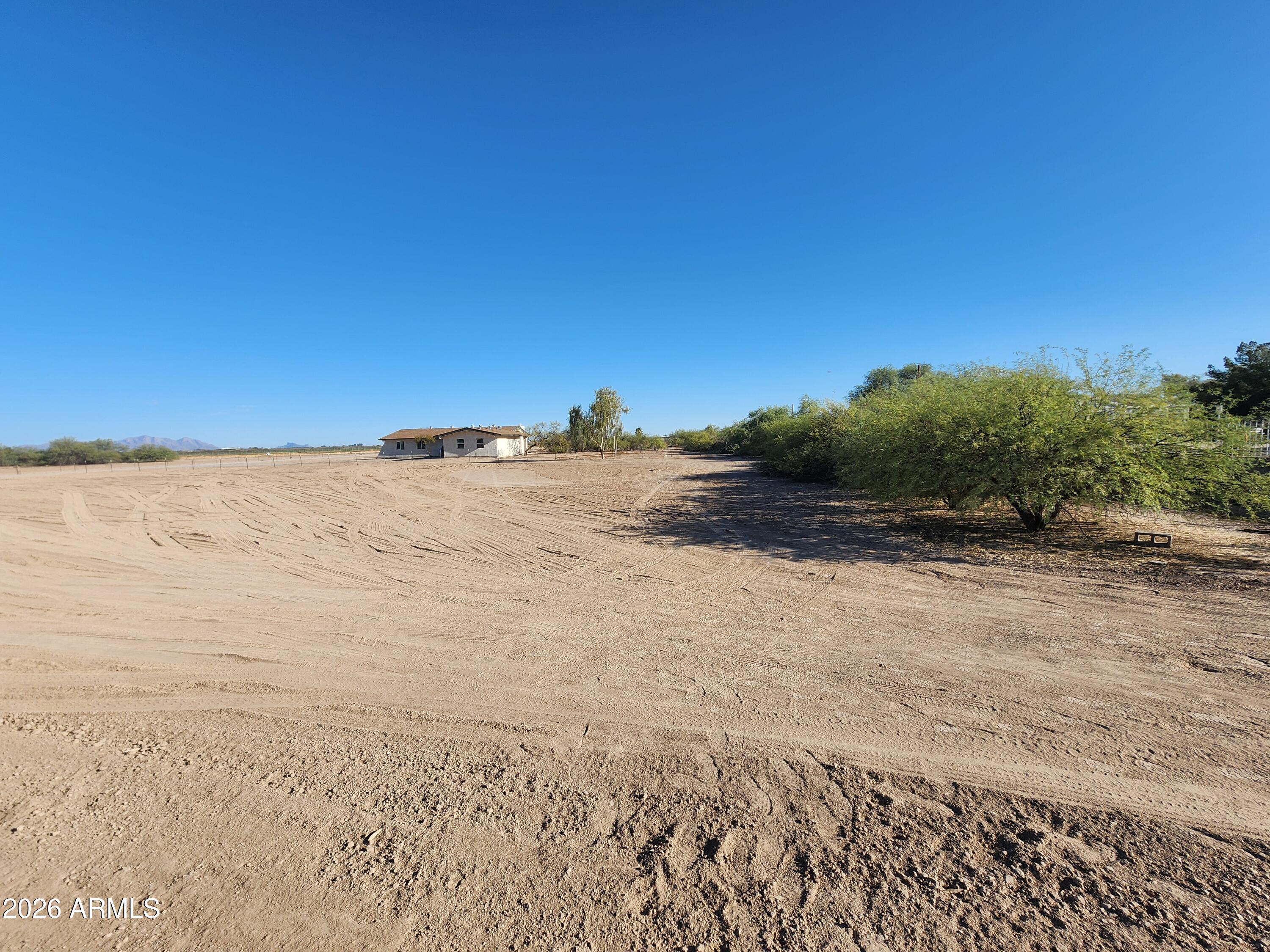 A PORTION OF THE SOUTHWEST QUARTER OF SECTION 05, - Land