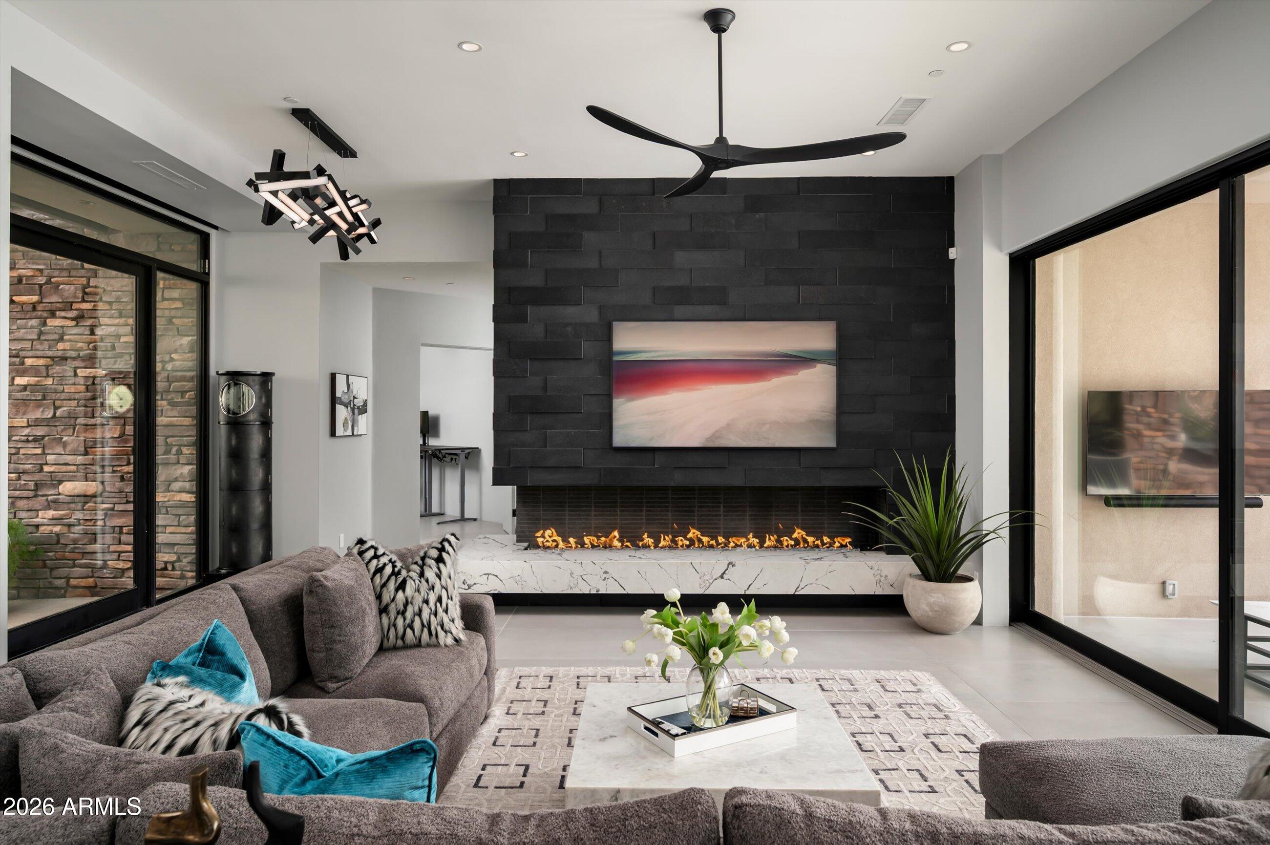 ESTANCIA - Residential