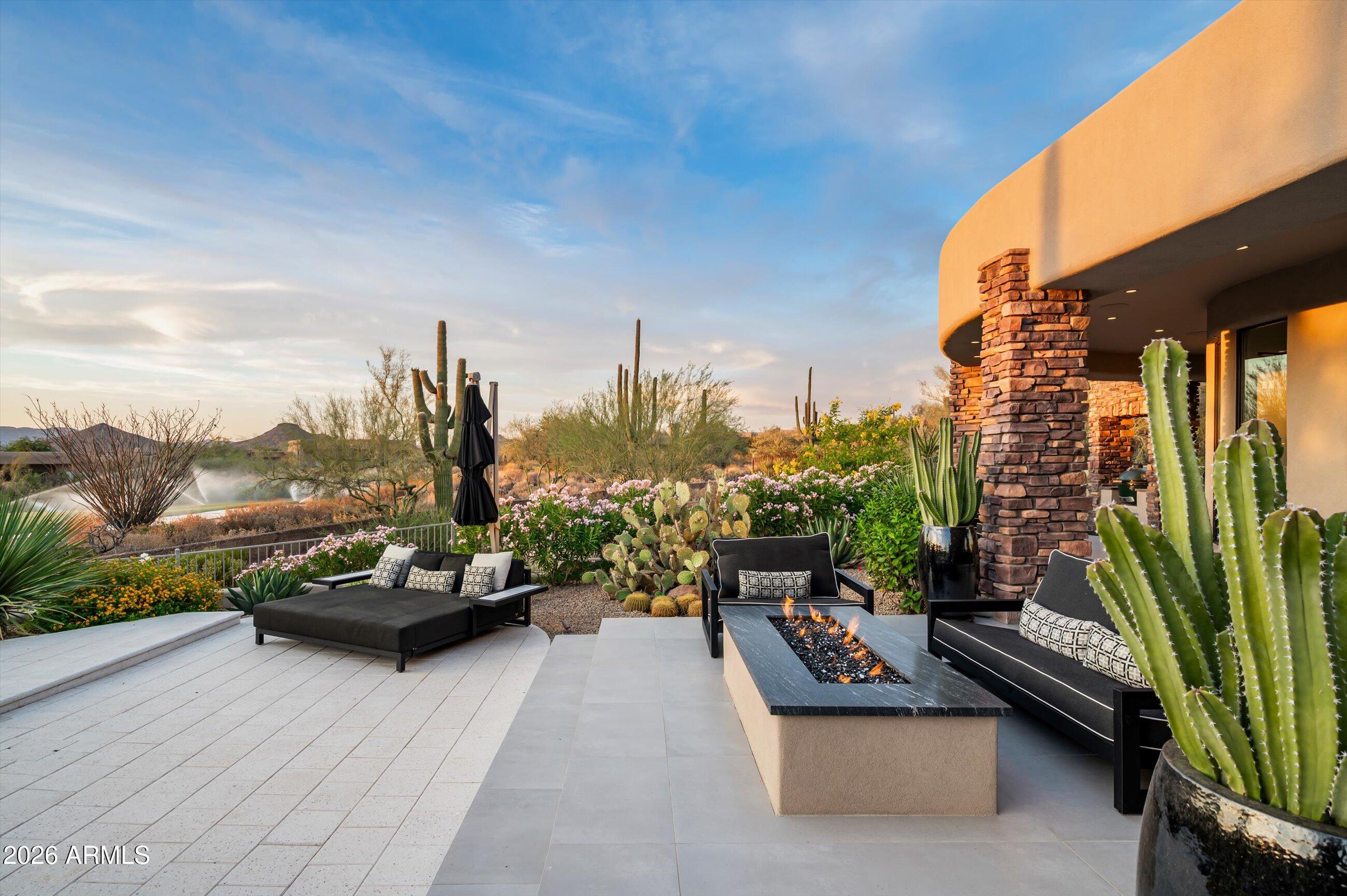 ESTANCIA - Residential