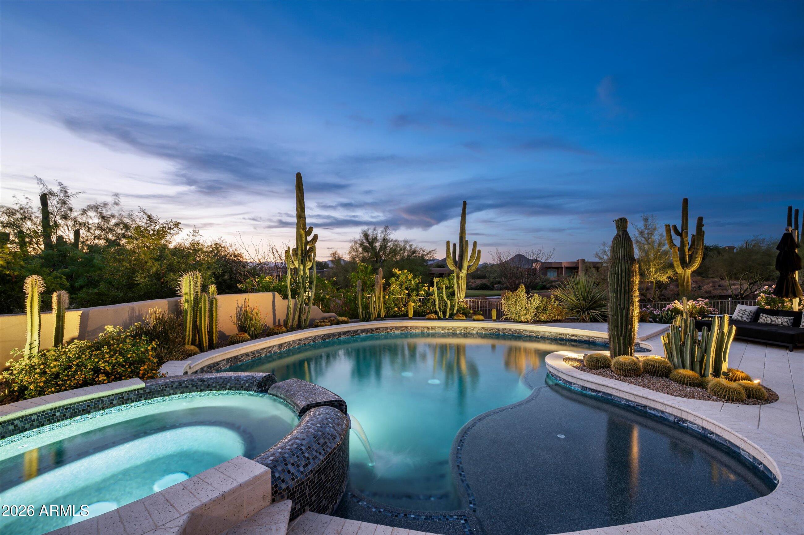ESTANCIA - Residential
