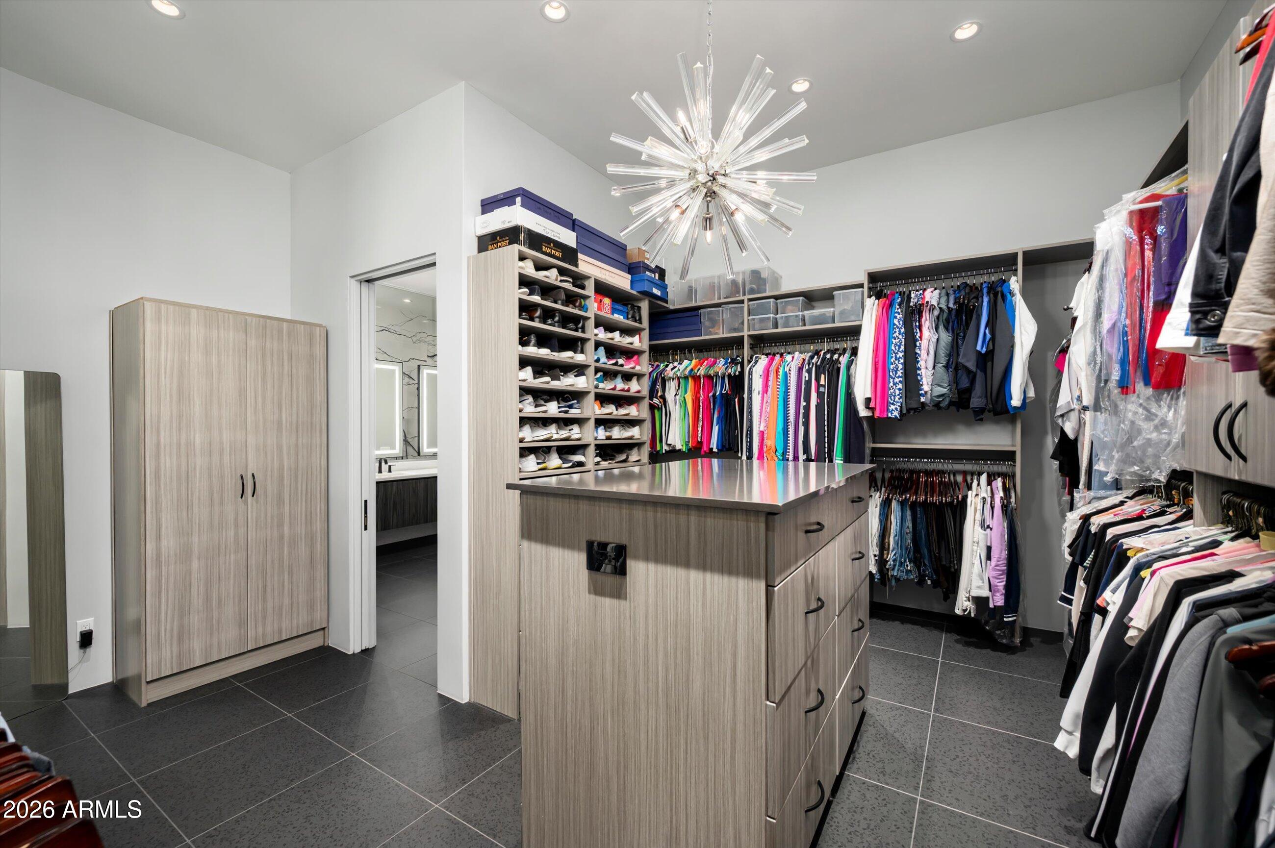 ESTANCIA - Residential