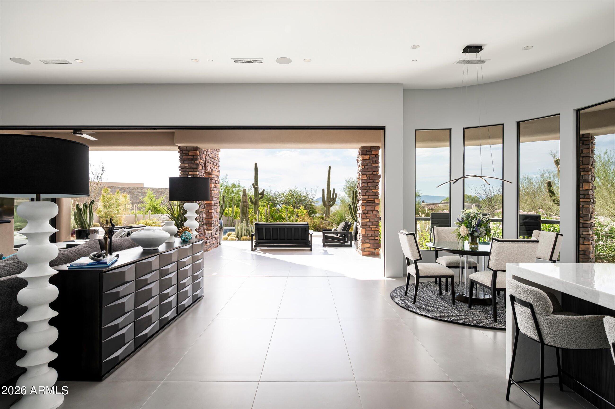 ESTANCIA - Residential