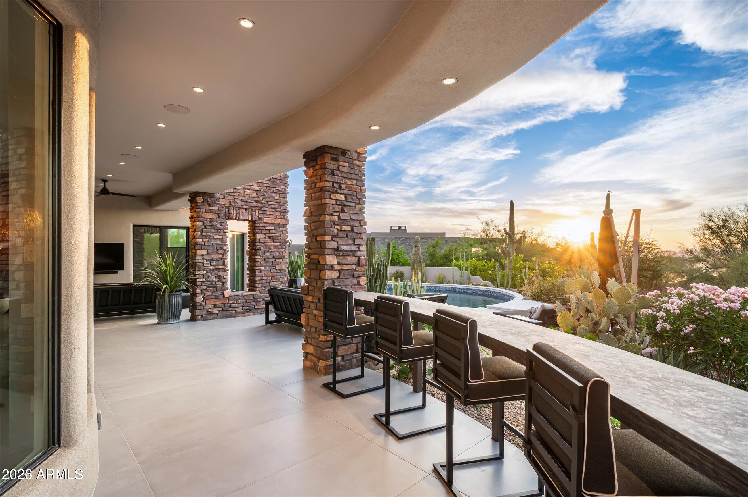 ESTANCIA - Residential