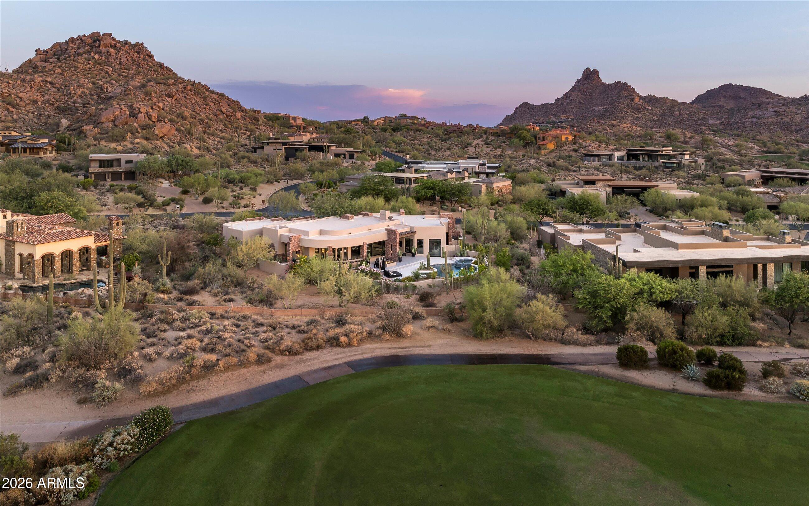 ESTANCIA - Residential