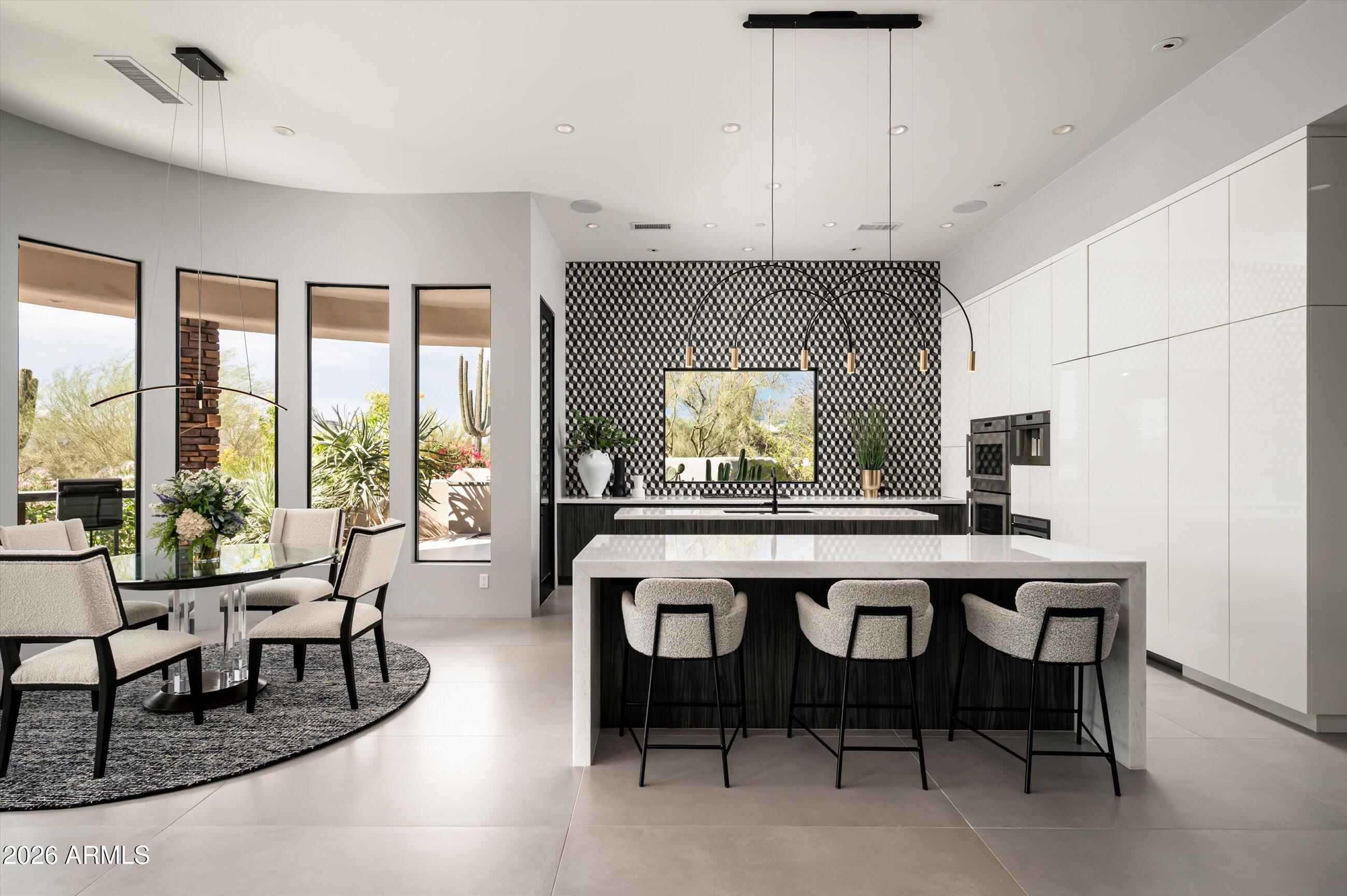 ESTANCIA - Residential