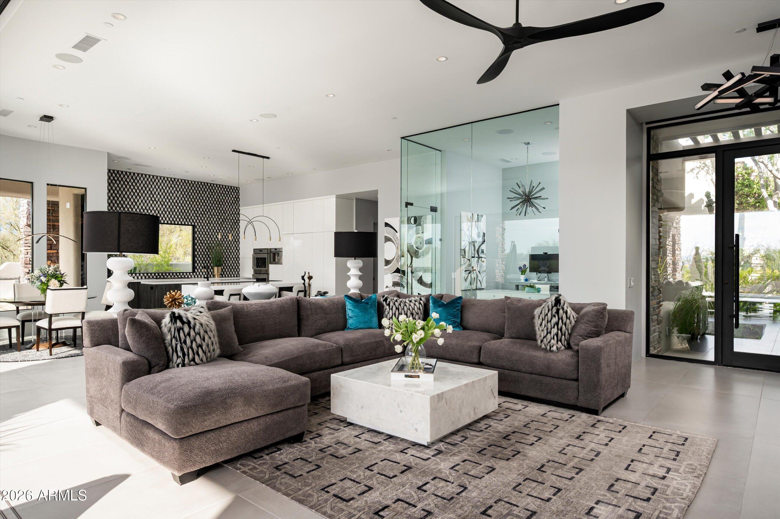 ESTANCIA - Residential