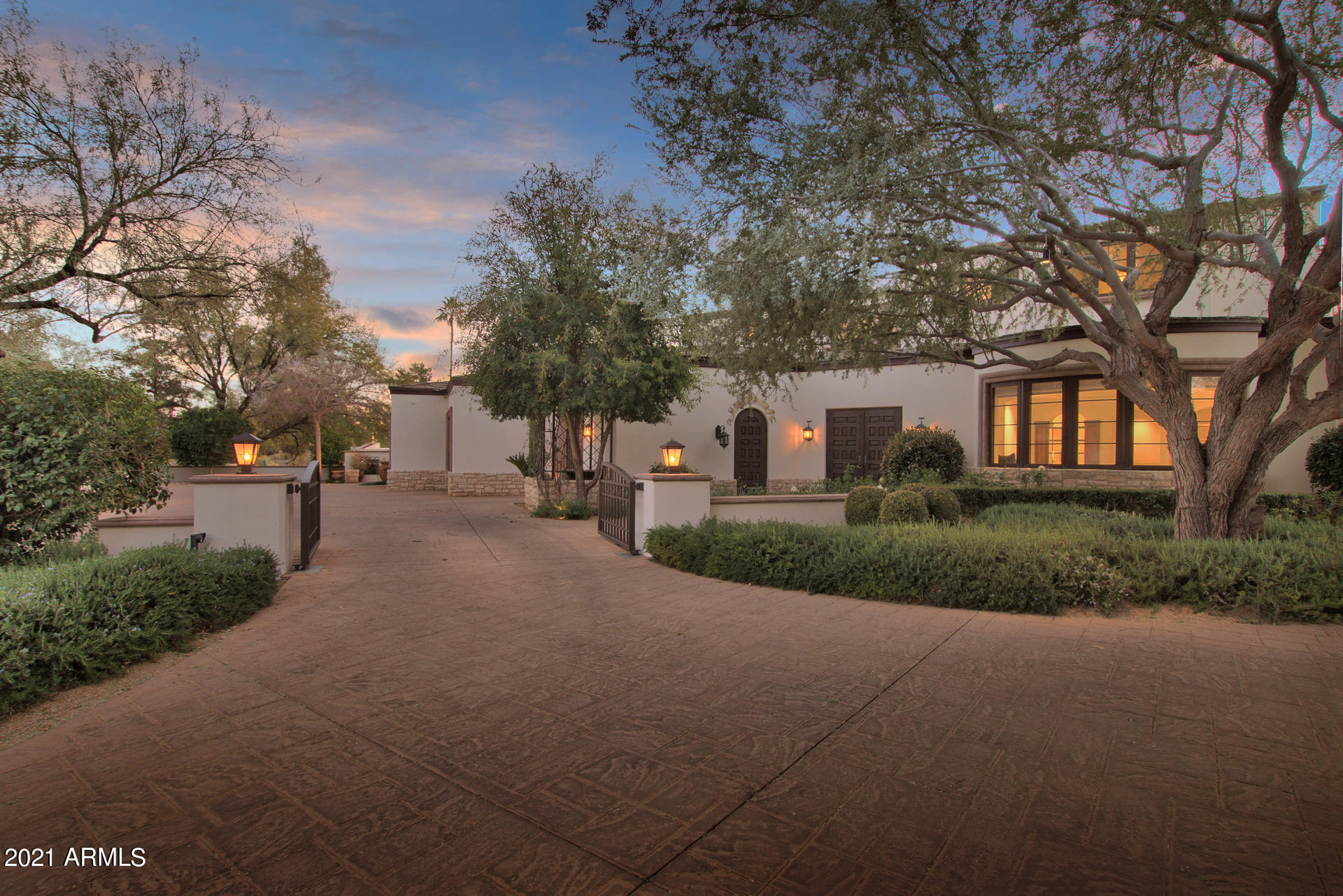 CAMELBACK COUNTRY CLUB ESTATES 5 LOT 109-133 - Residential