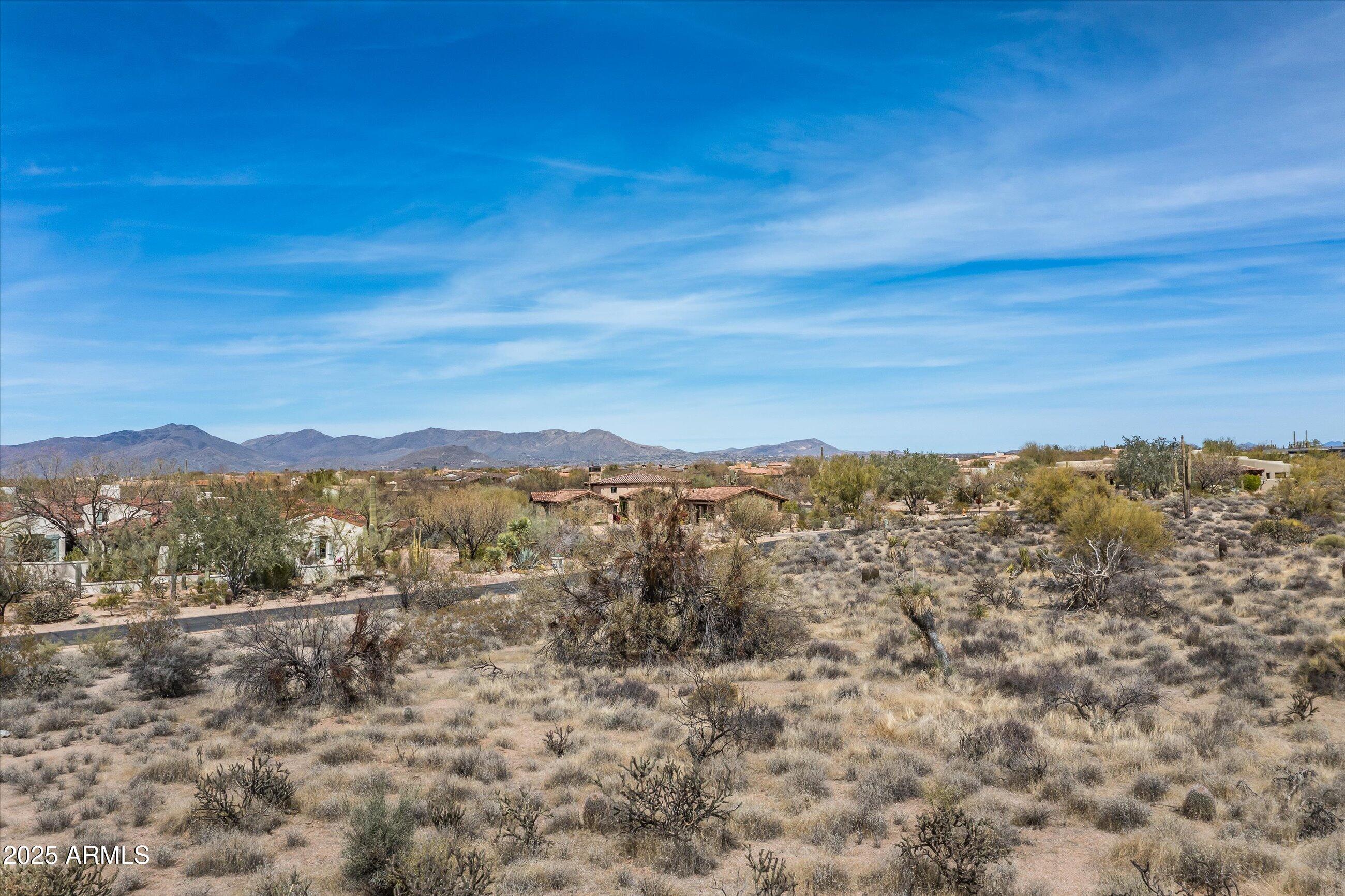 WHISPER ROCK - Residential