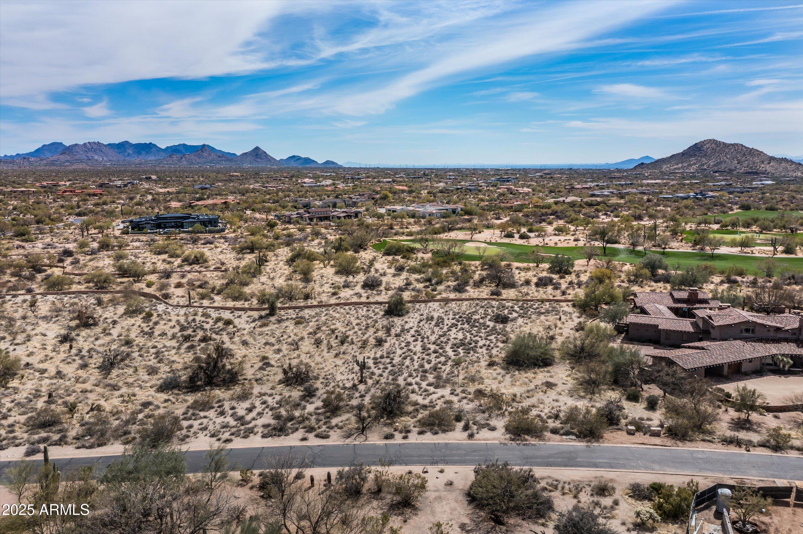 WHISPER ROCK - Residential