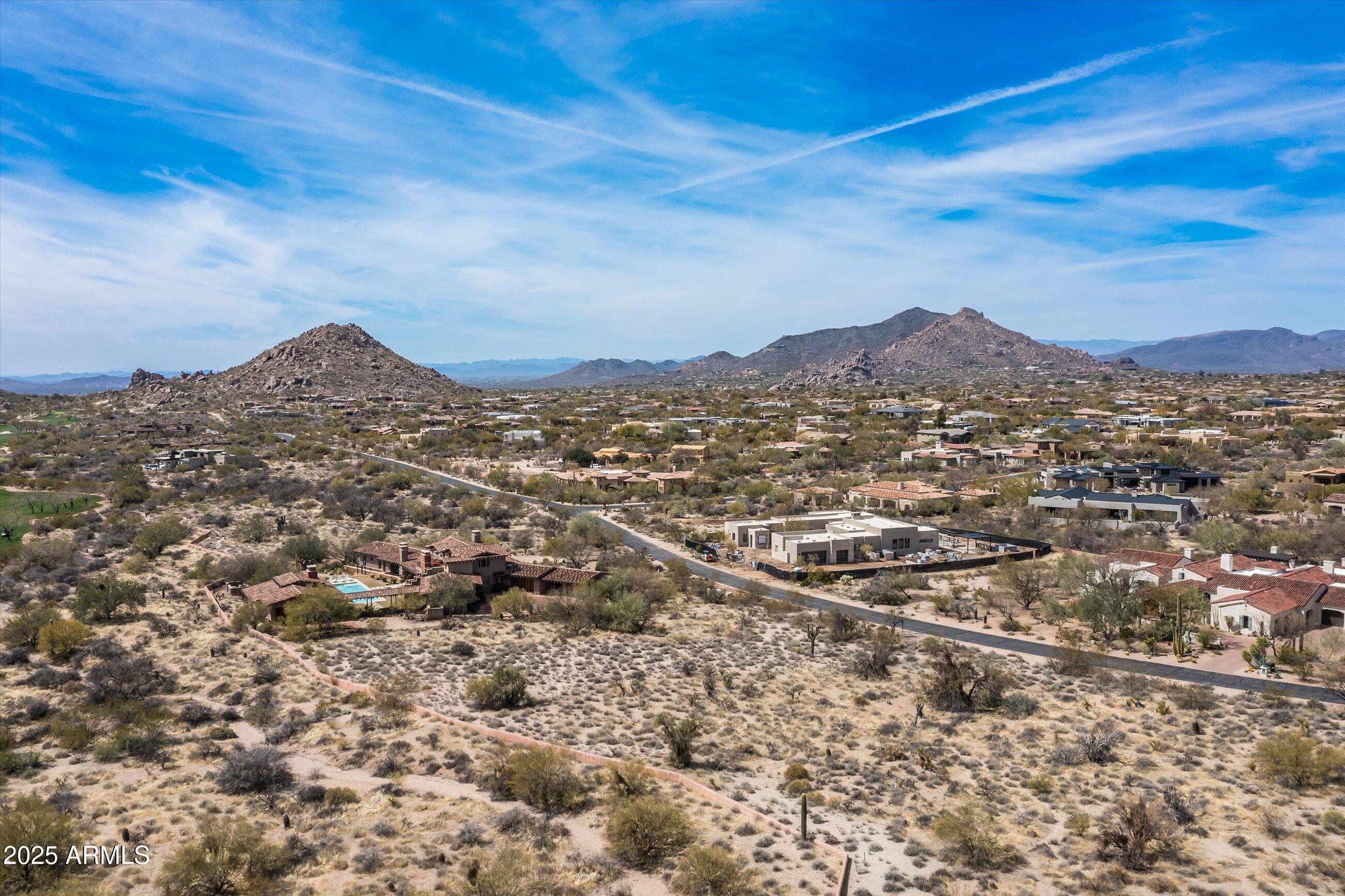 WHISPER ROCK - Residential