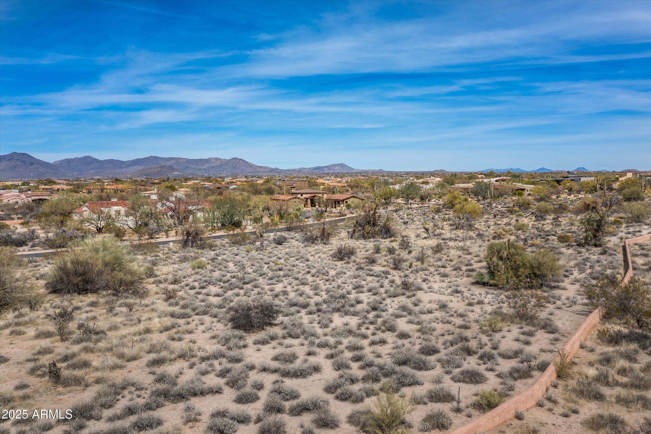 WHISPER ROCK - Residential