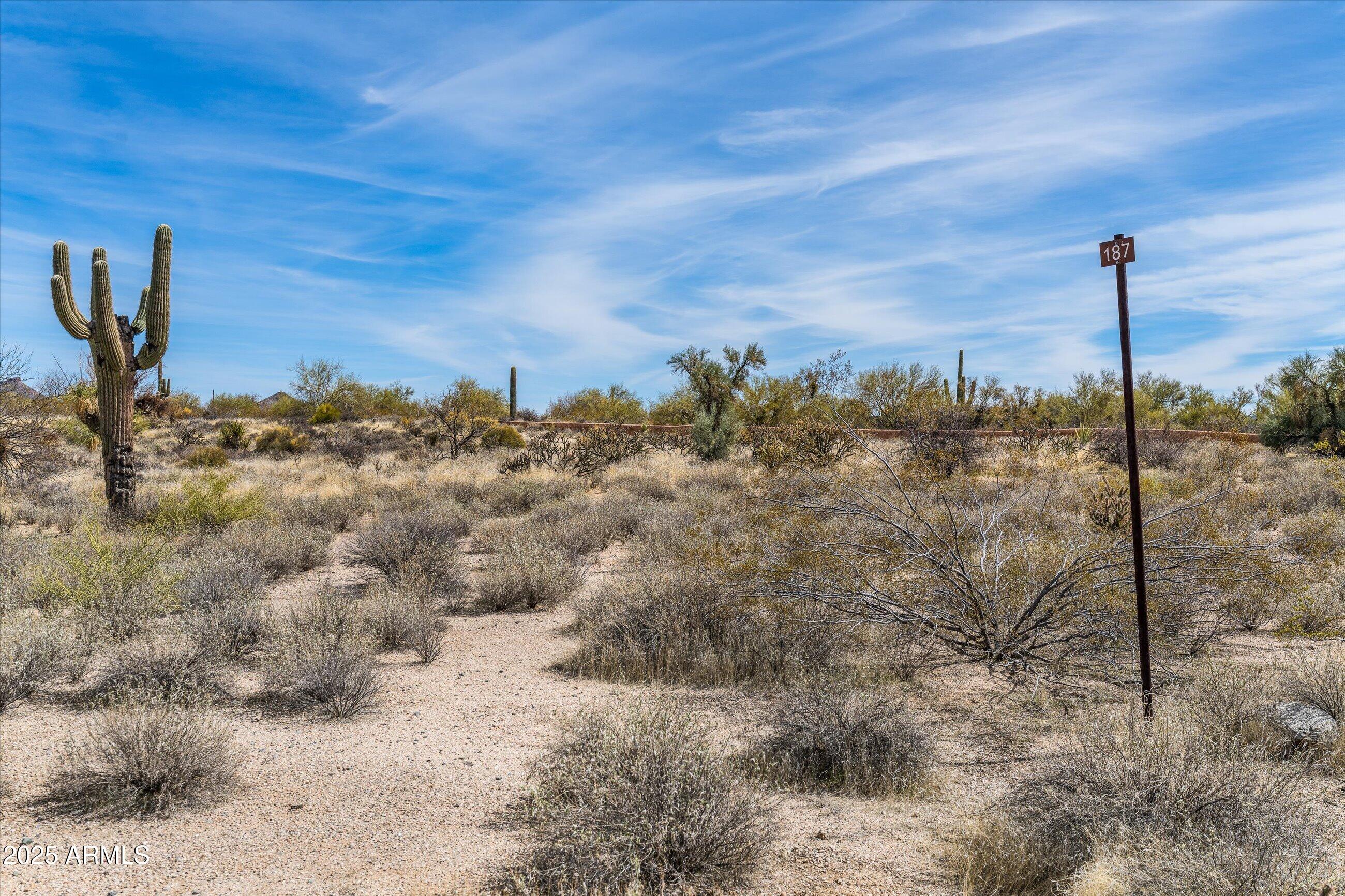 WHISPER ROCK - Residential