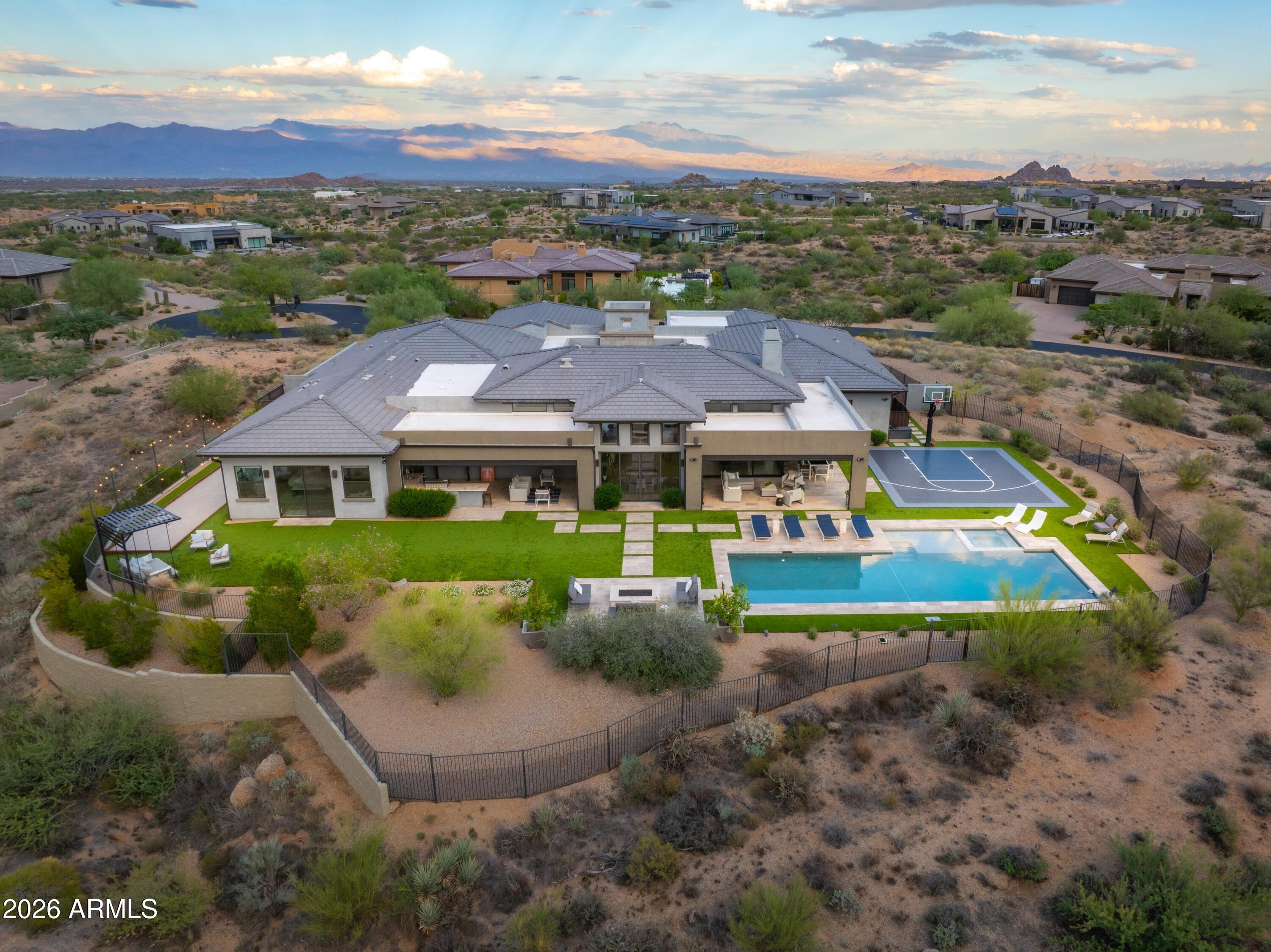 SERENO CANYON - Residential