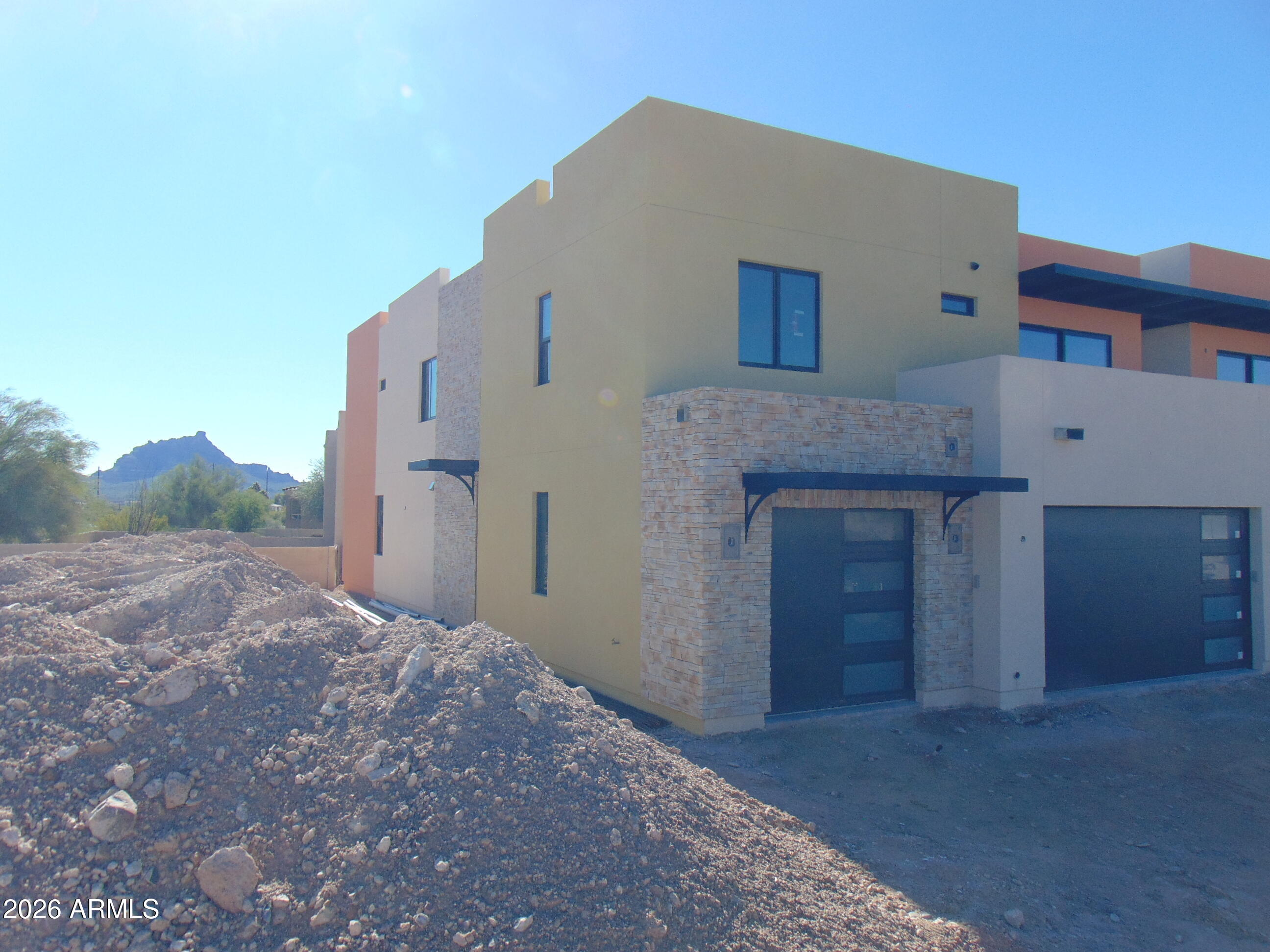 FOUNTAIN HILLS ARIZONA NO. 201 - Residential Income