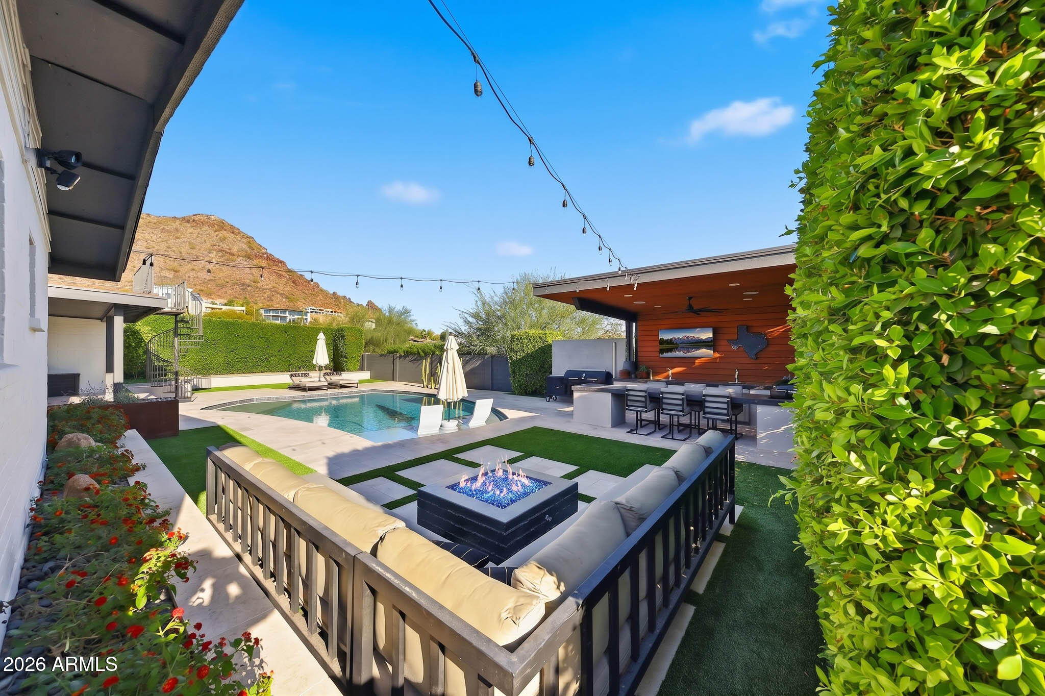HILLS OF THE DESERT UNIT 2 - Residential
