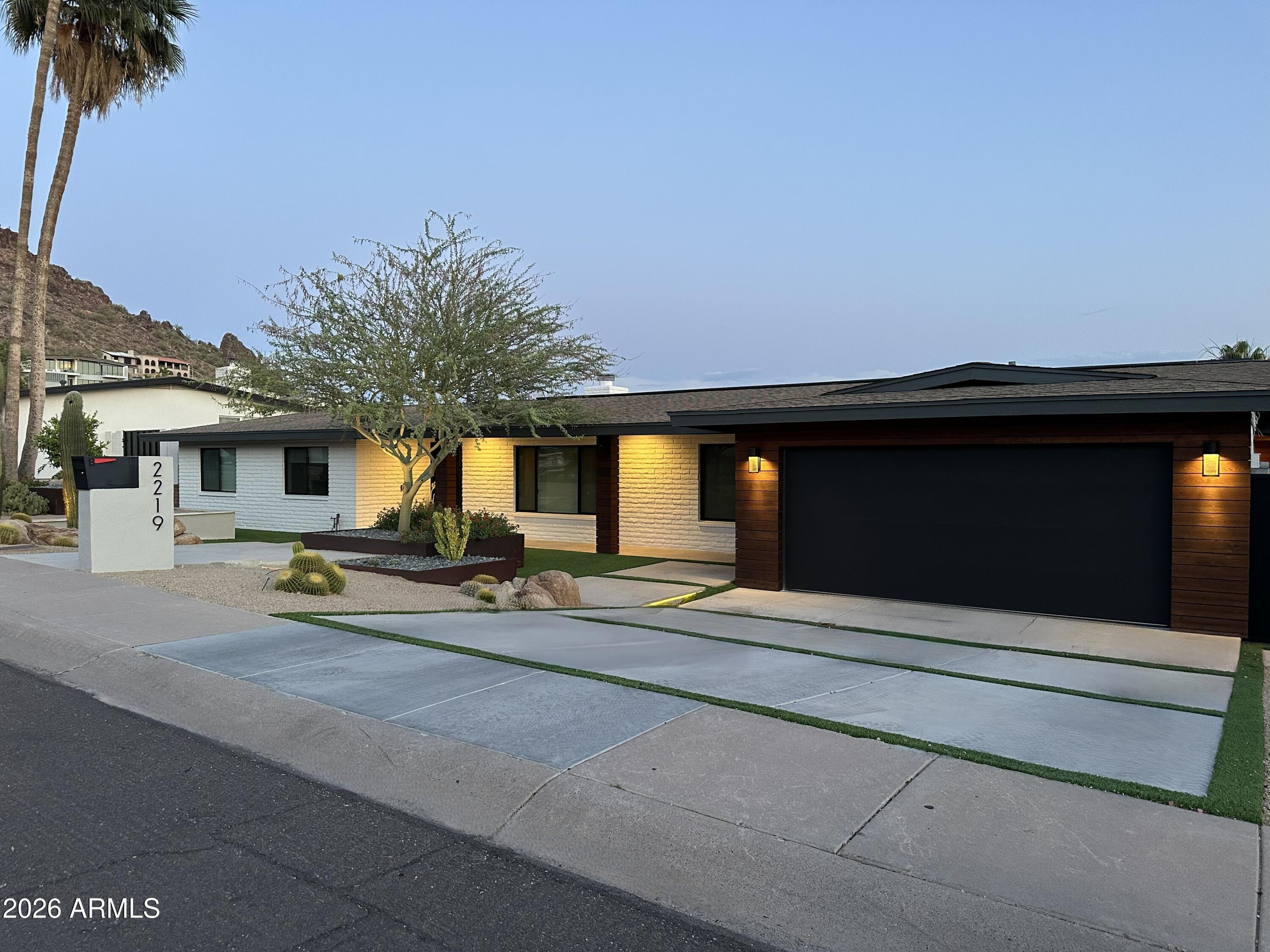 HILLS OF THE DESERT UNIT 2 - Residential