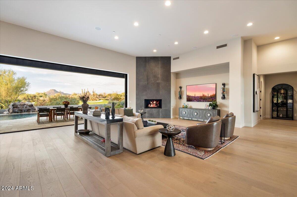 PINNACLE CANYON AT TROON NORTH UNIT 1 - Residential