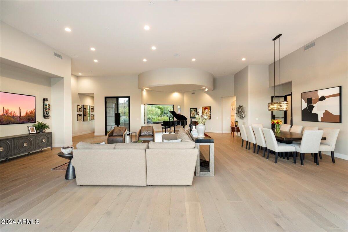 PINNACLE CANYON AT TROON NORTH UNIT 1 - Residential