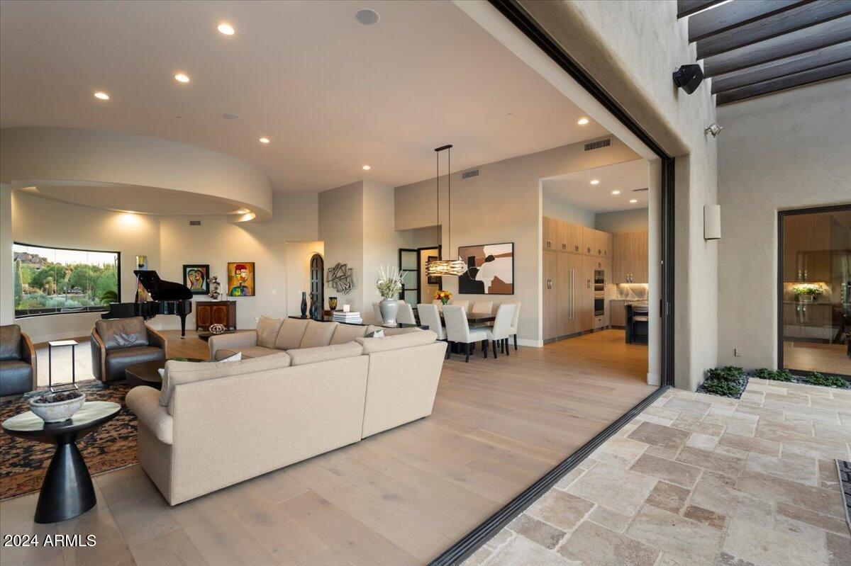 PINNACLE CANYON AT TROON NORTH UNIT 1 - Residential