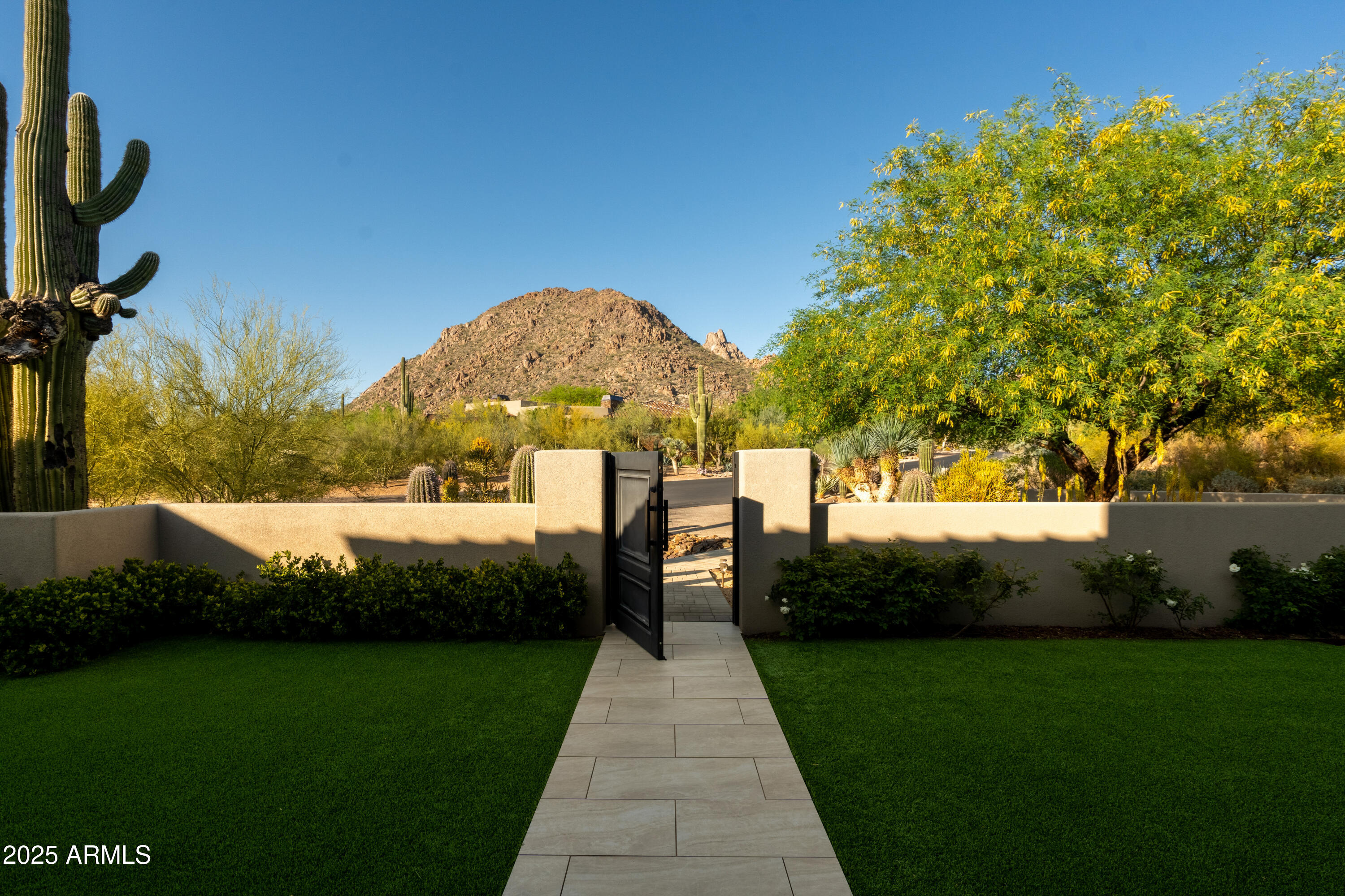 DESERT HIGHLANDS AREA A LOT 40-71 TR A PVT ST - Residential