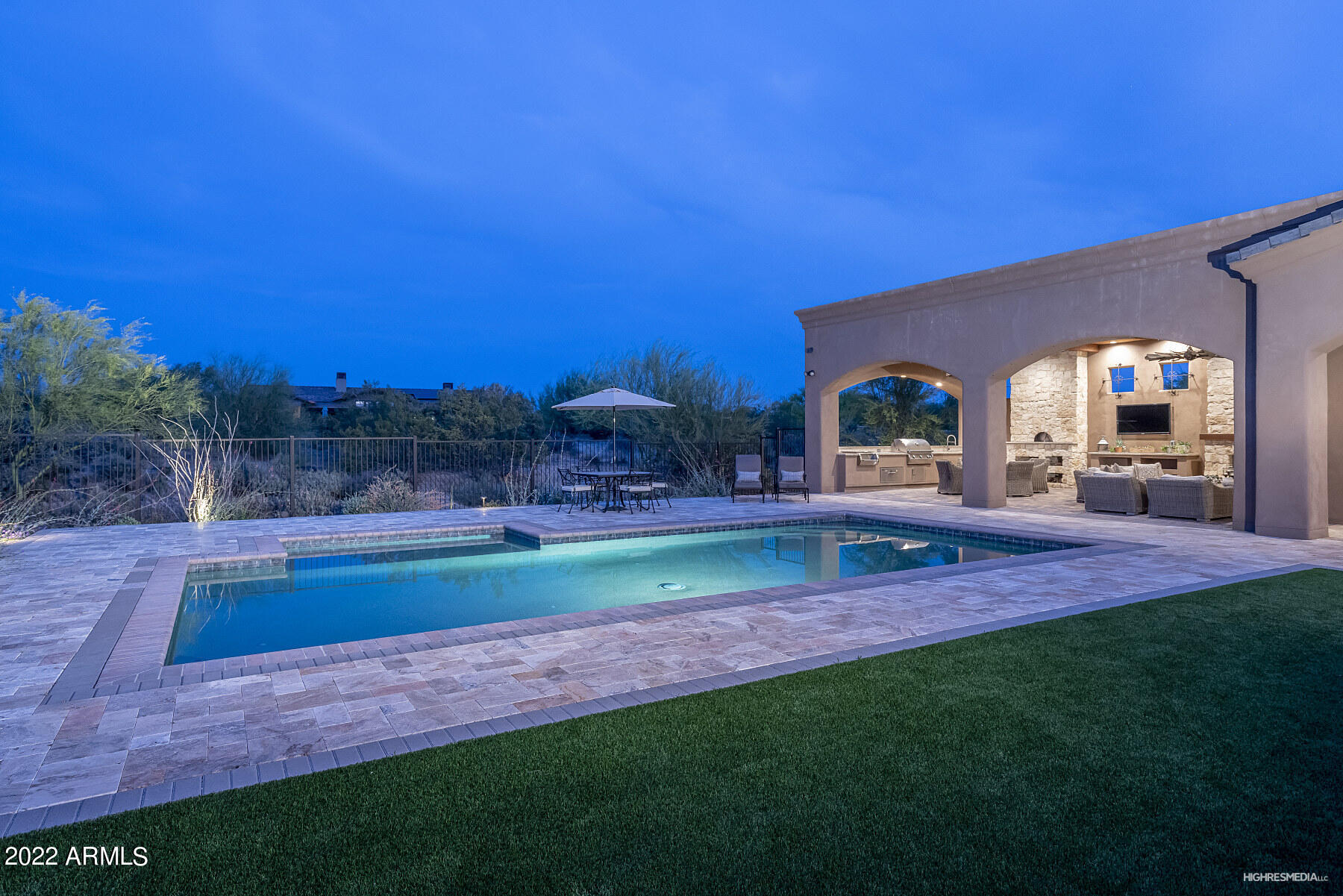 SIERRA BOULDERS - Residential