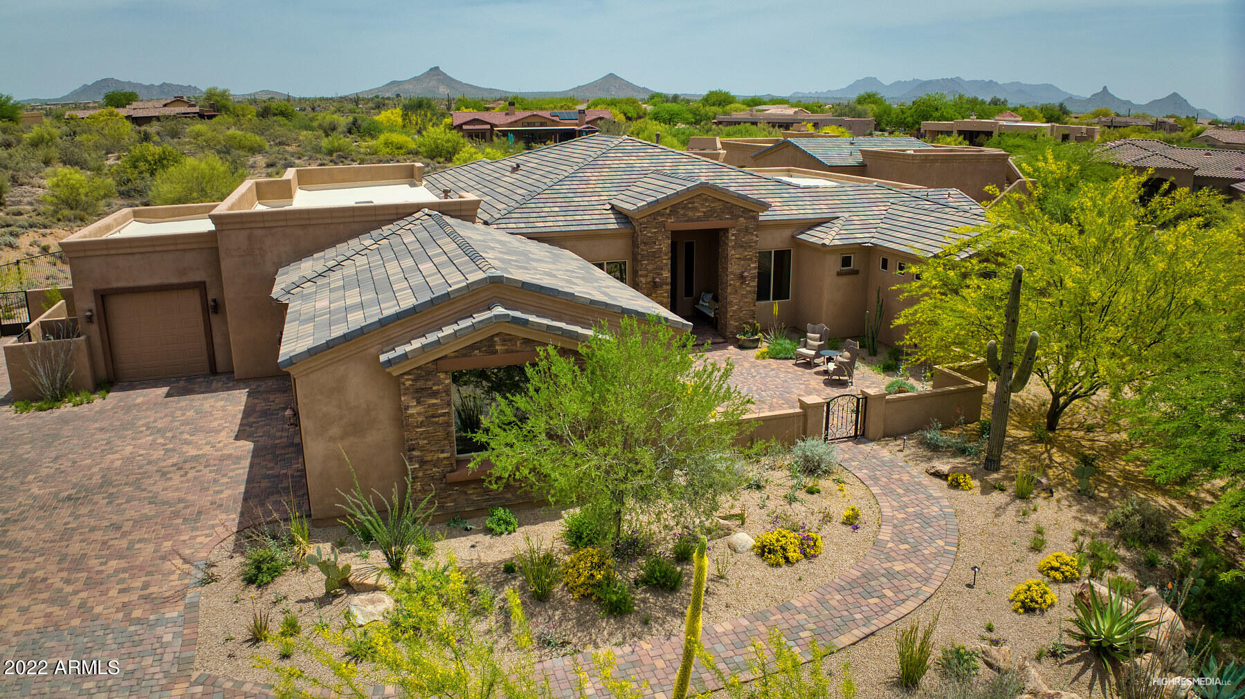SIERRA BOULDERS - Residential