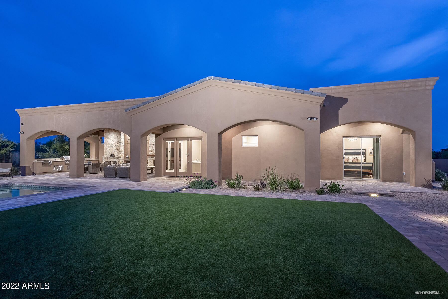 SIERRA BOULDERS - Residential