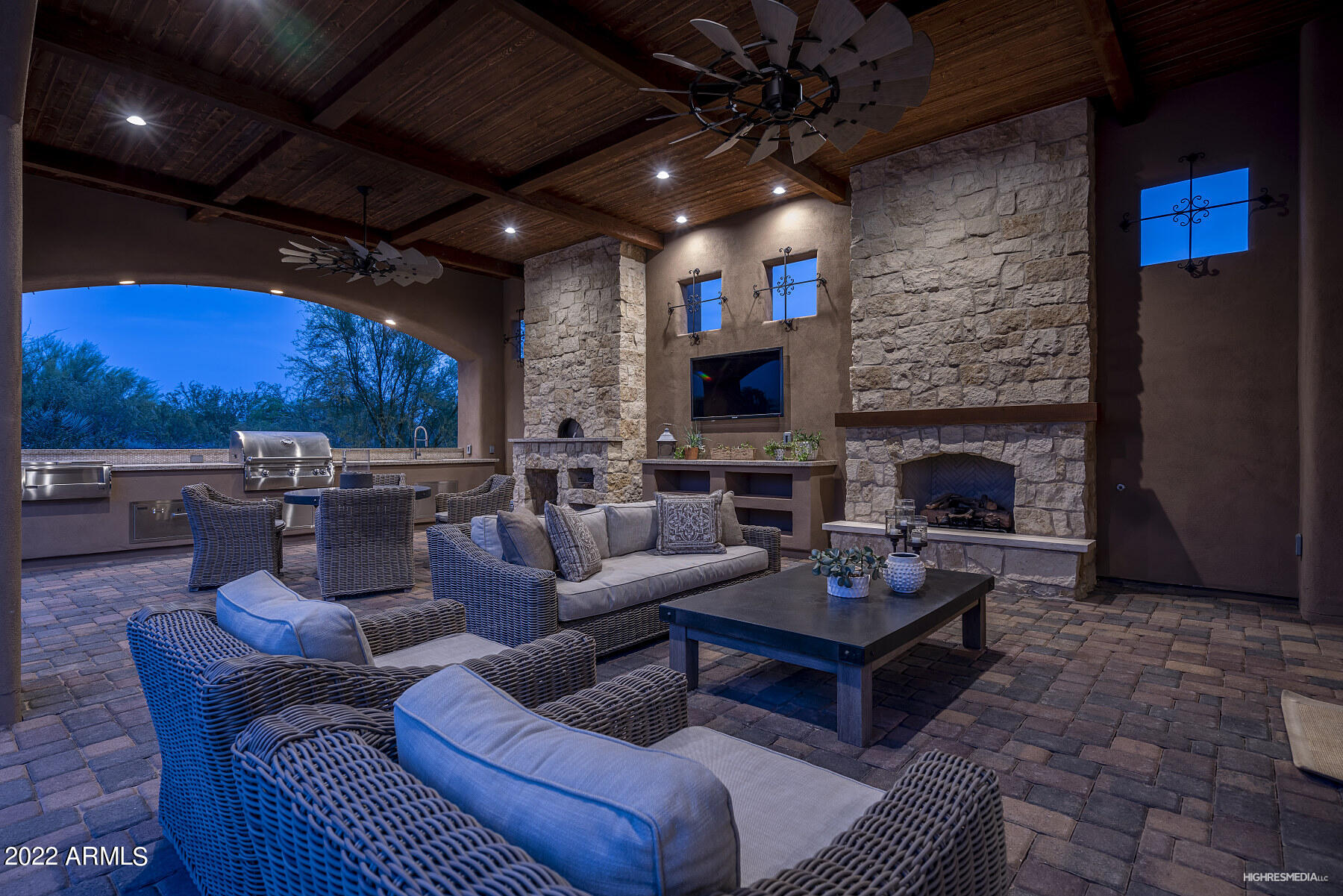 SIERRA BOULDERS - Residential