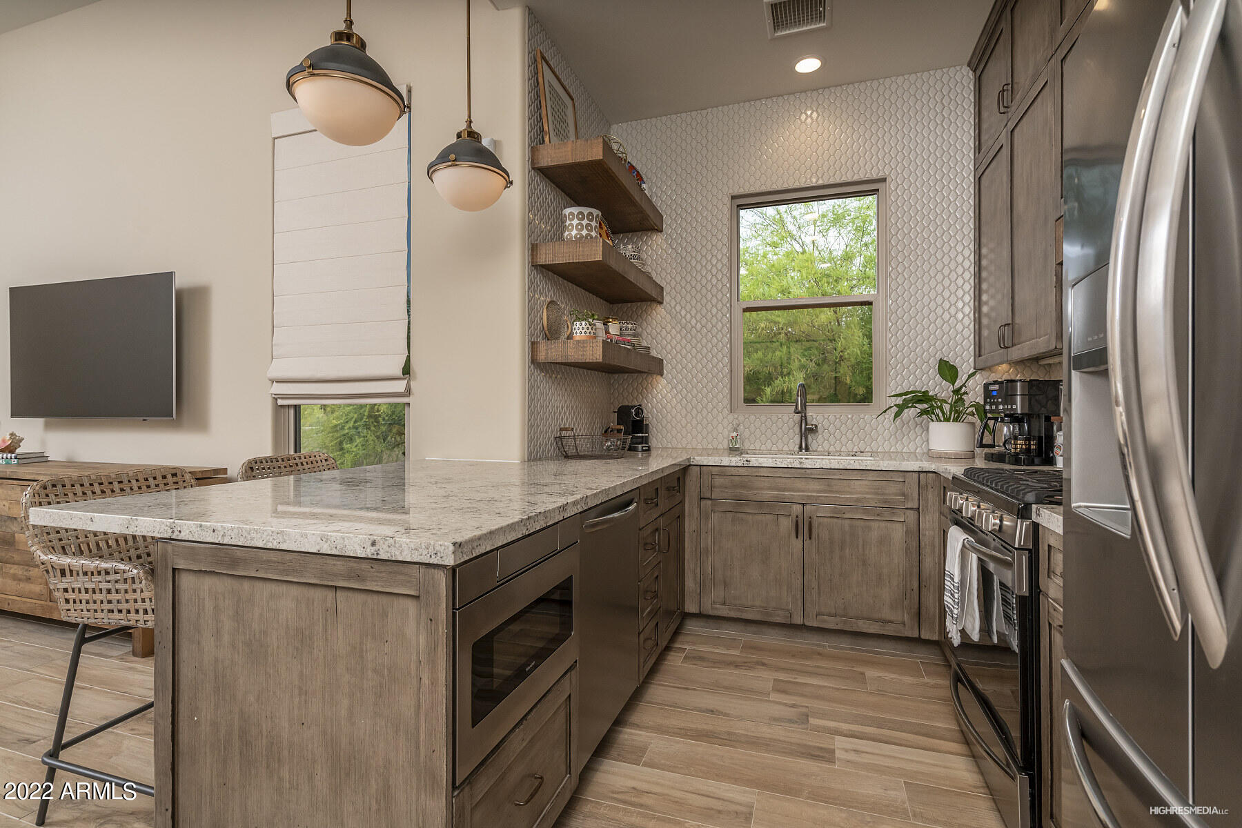 SIERRA BOULDERS - Residential