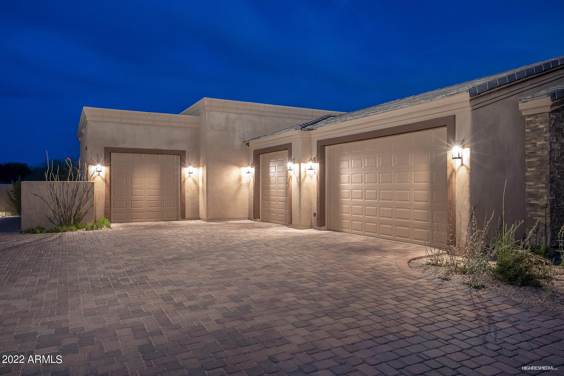 SIERRA BOULDERS - Residential