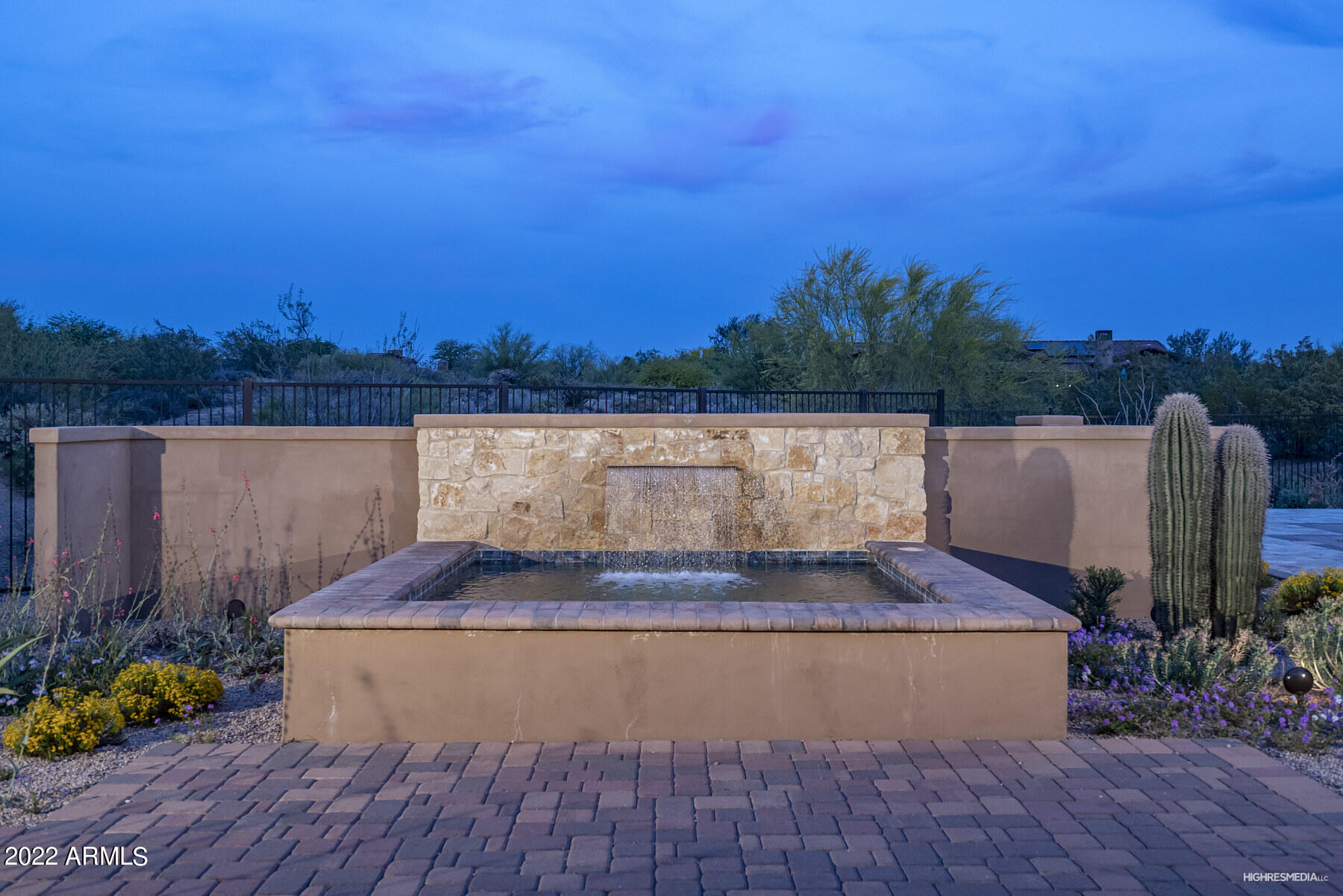 SIERRA BOULDERS - Residential