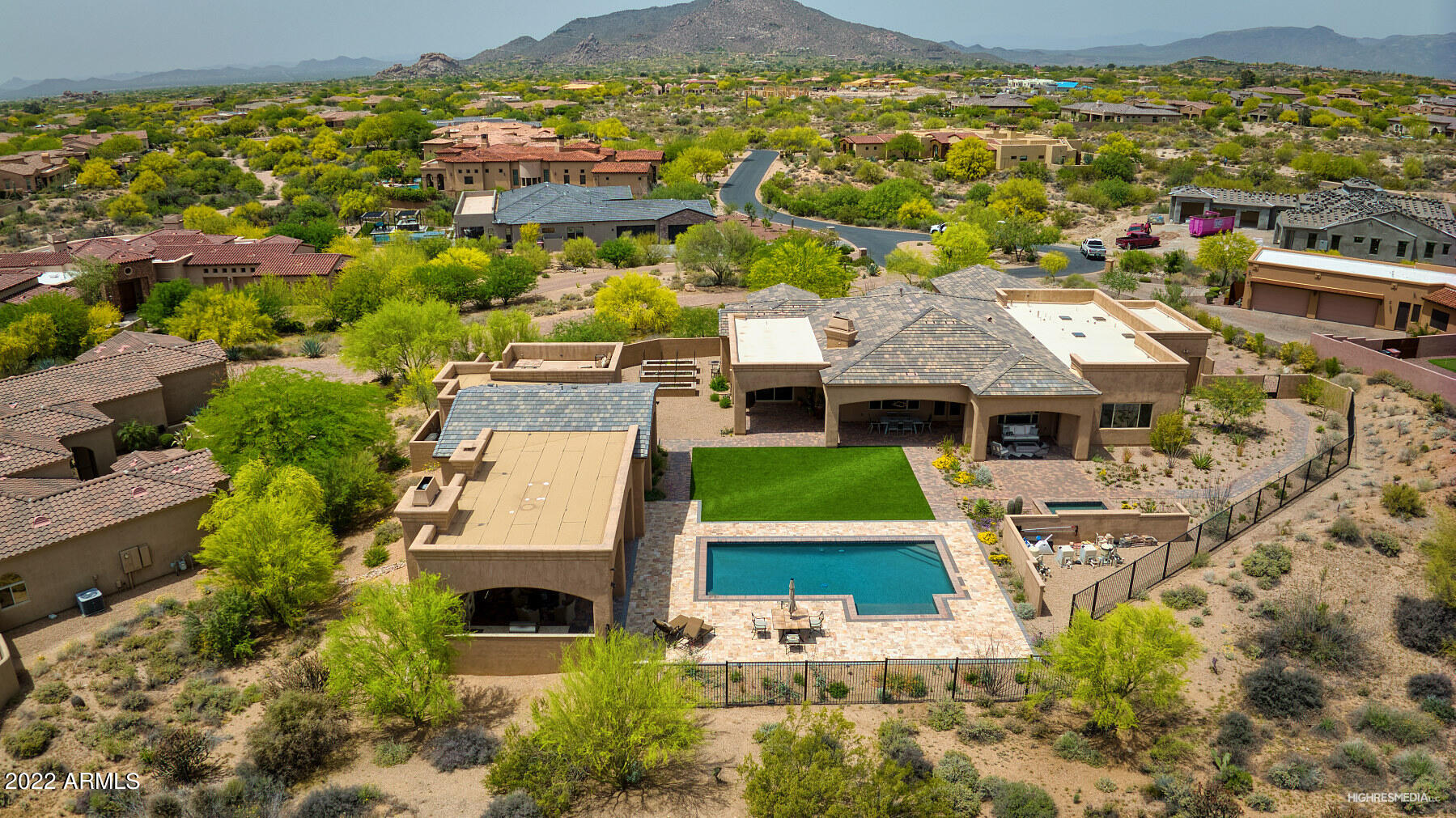 SIERRA BOULDERS - Residential