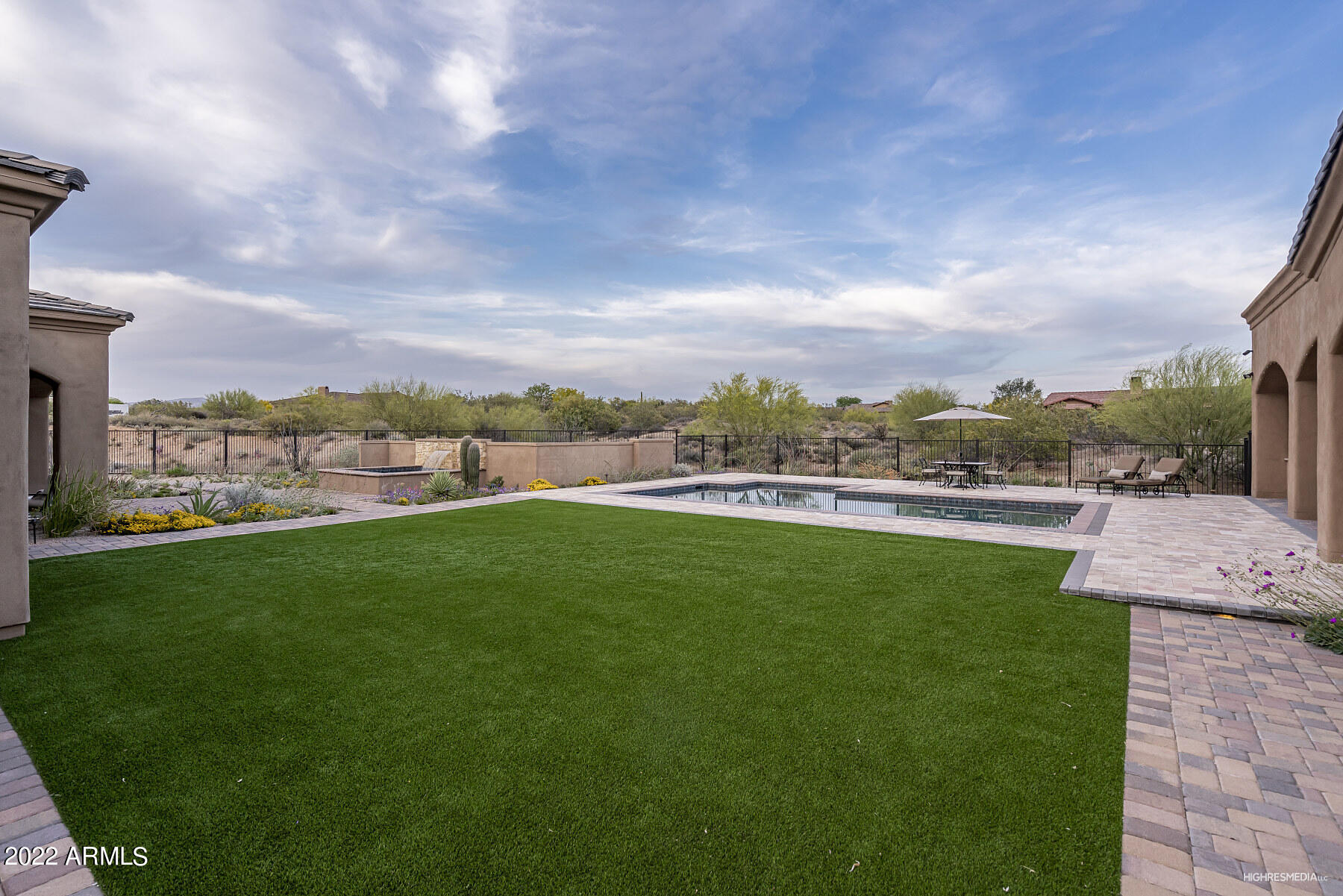 SIERRA BOULDERS - Residential