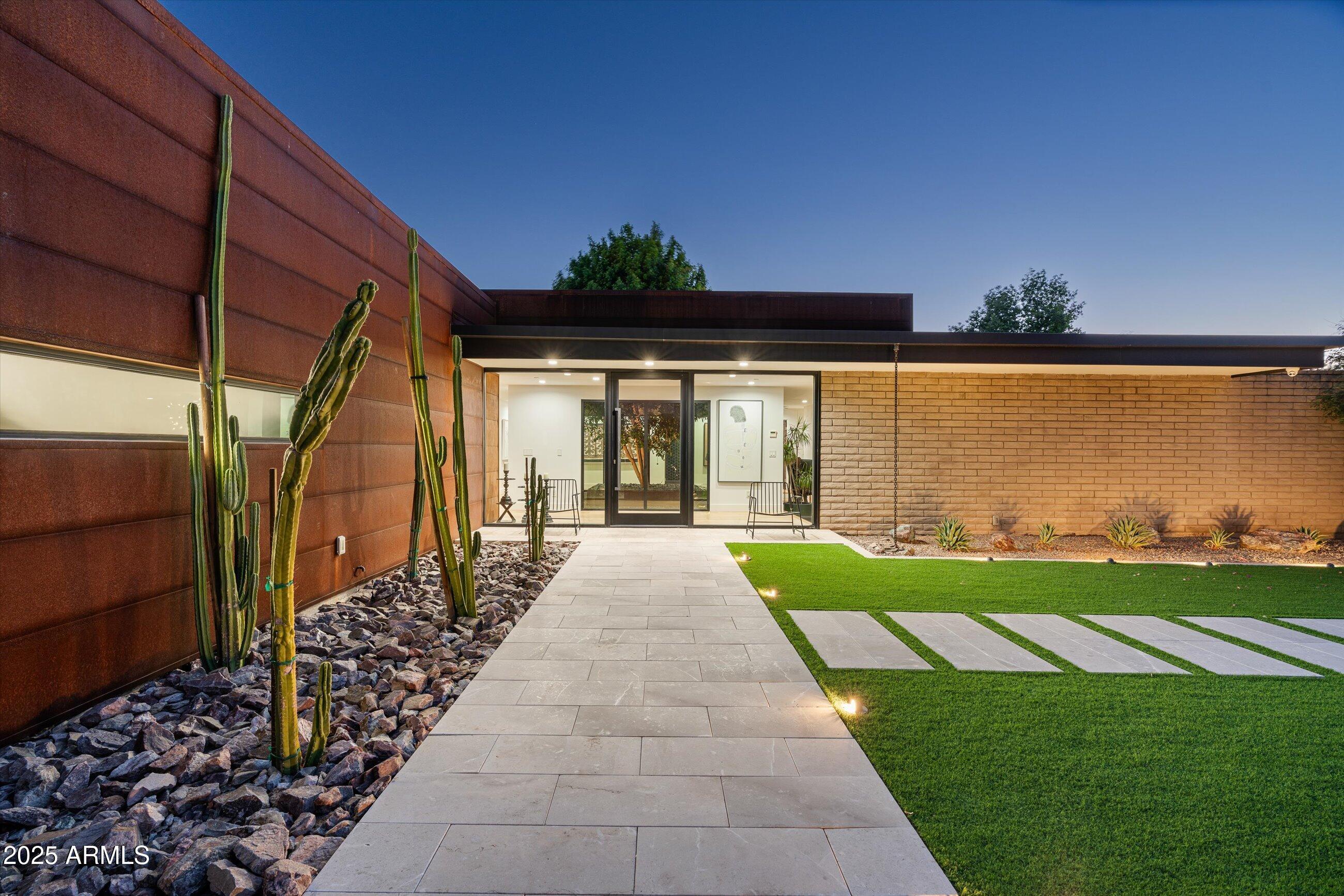 STONEVIEW - Residential