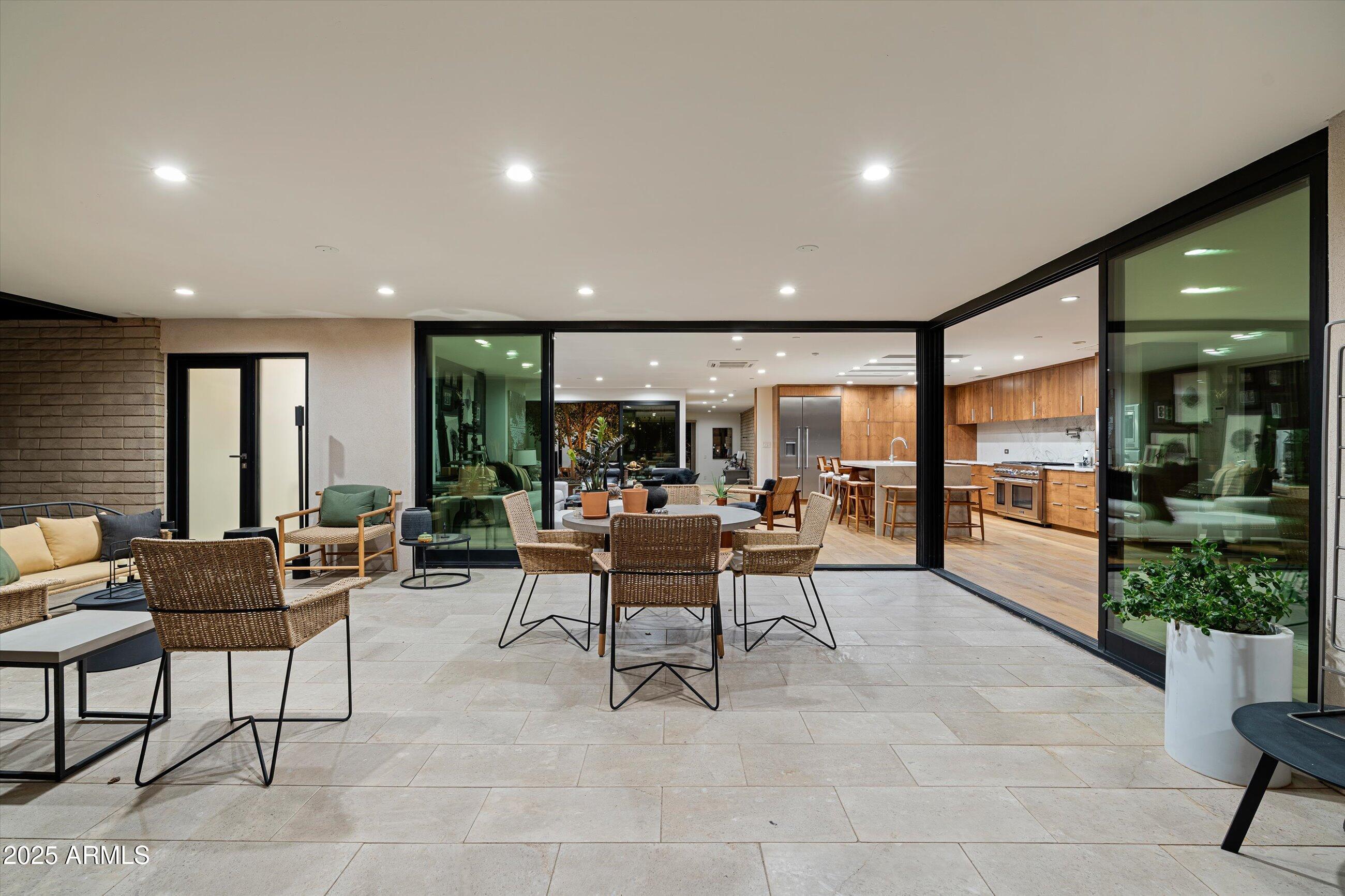 STONEVIEW - Residential