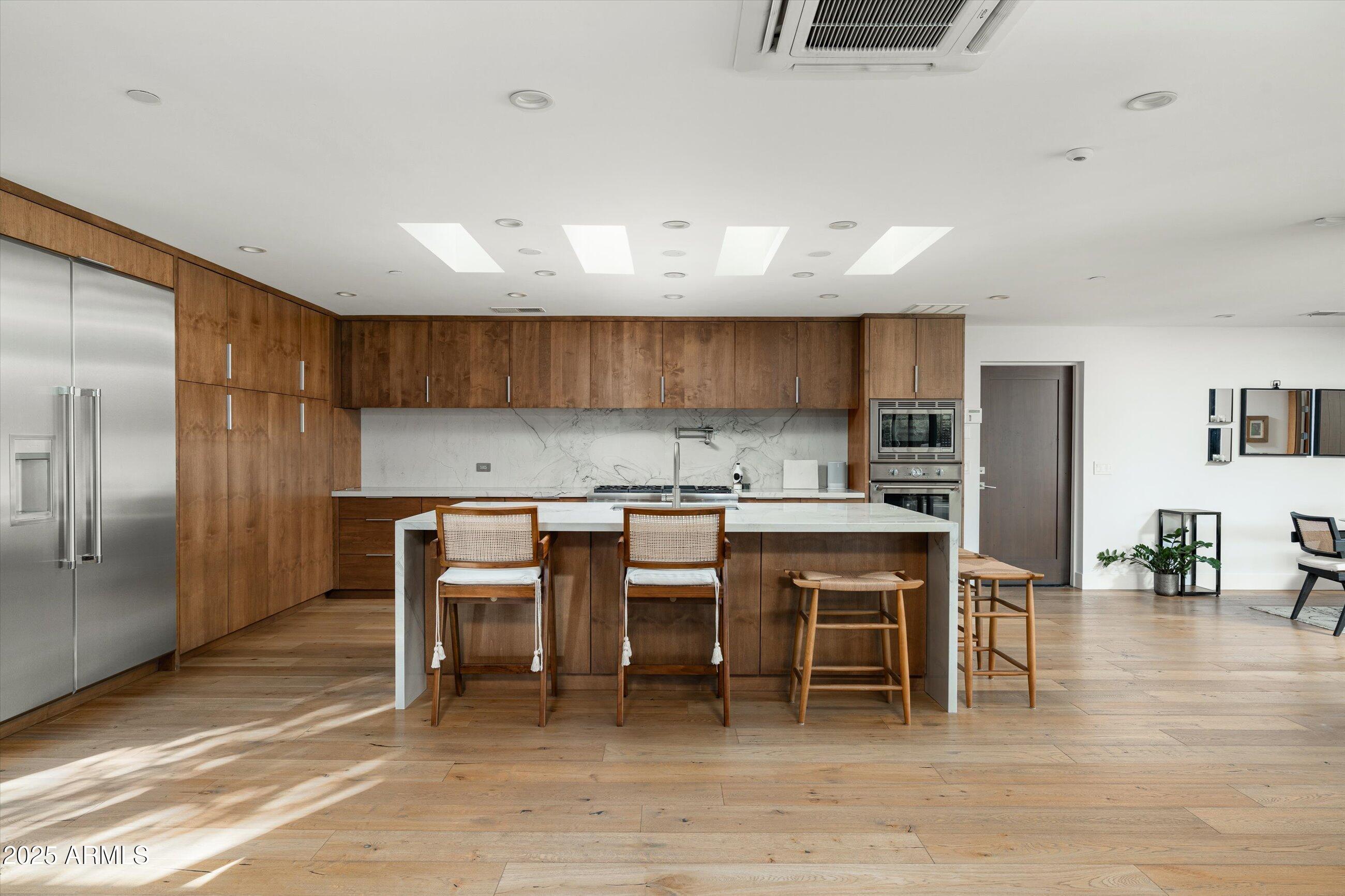 STONEVIEW - Residential