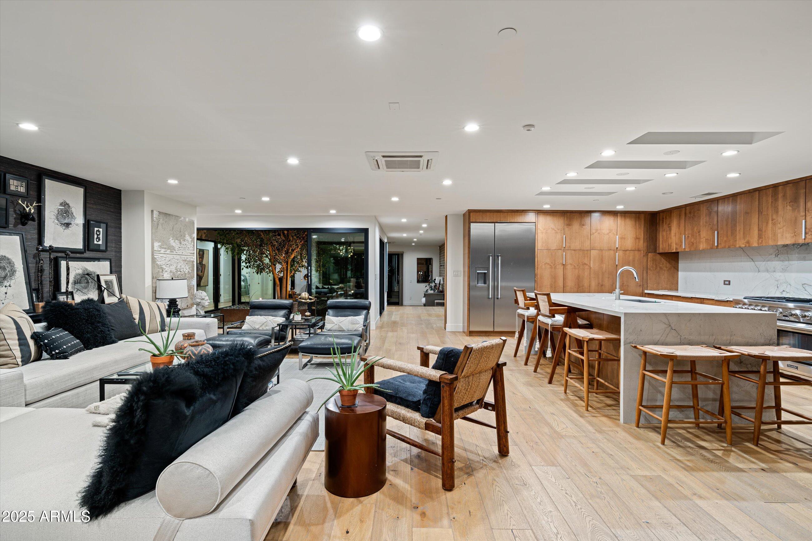 STONEVIEW - Residential