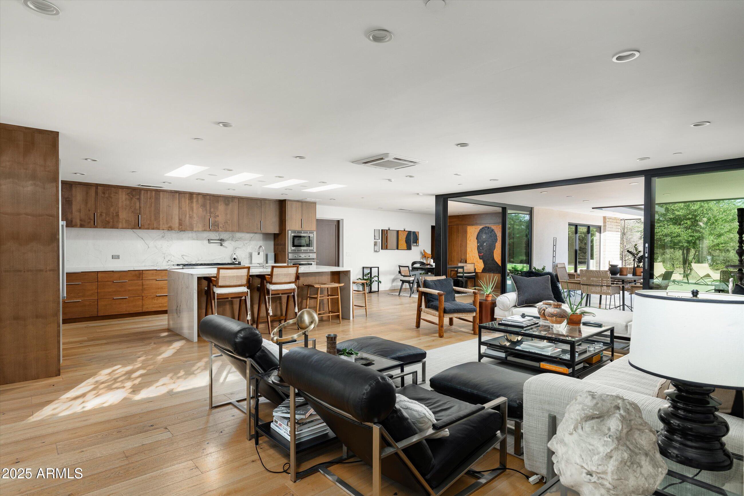 STONEVIEW - Residential