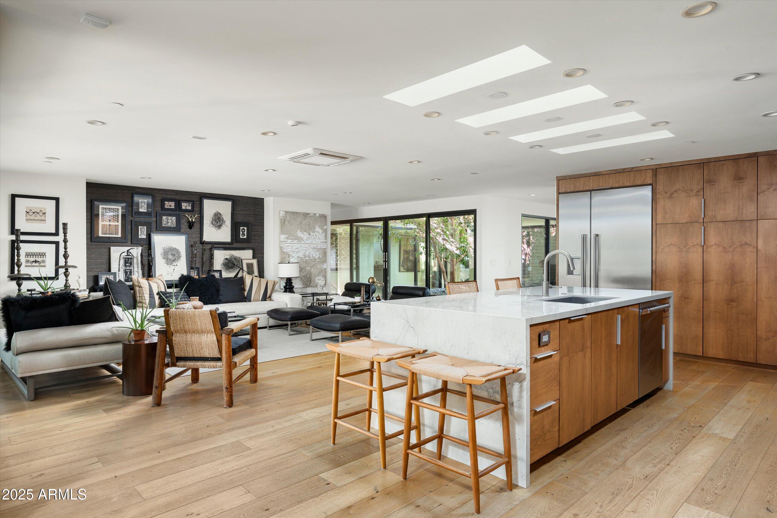 STONEVIEW - Residential