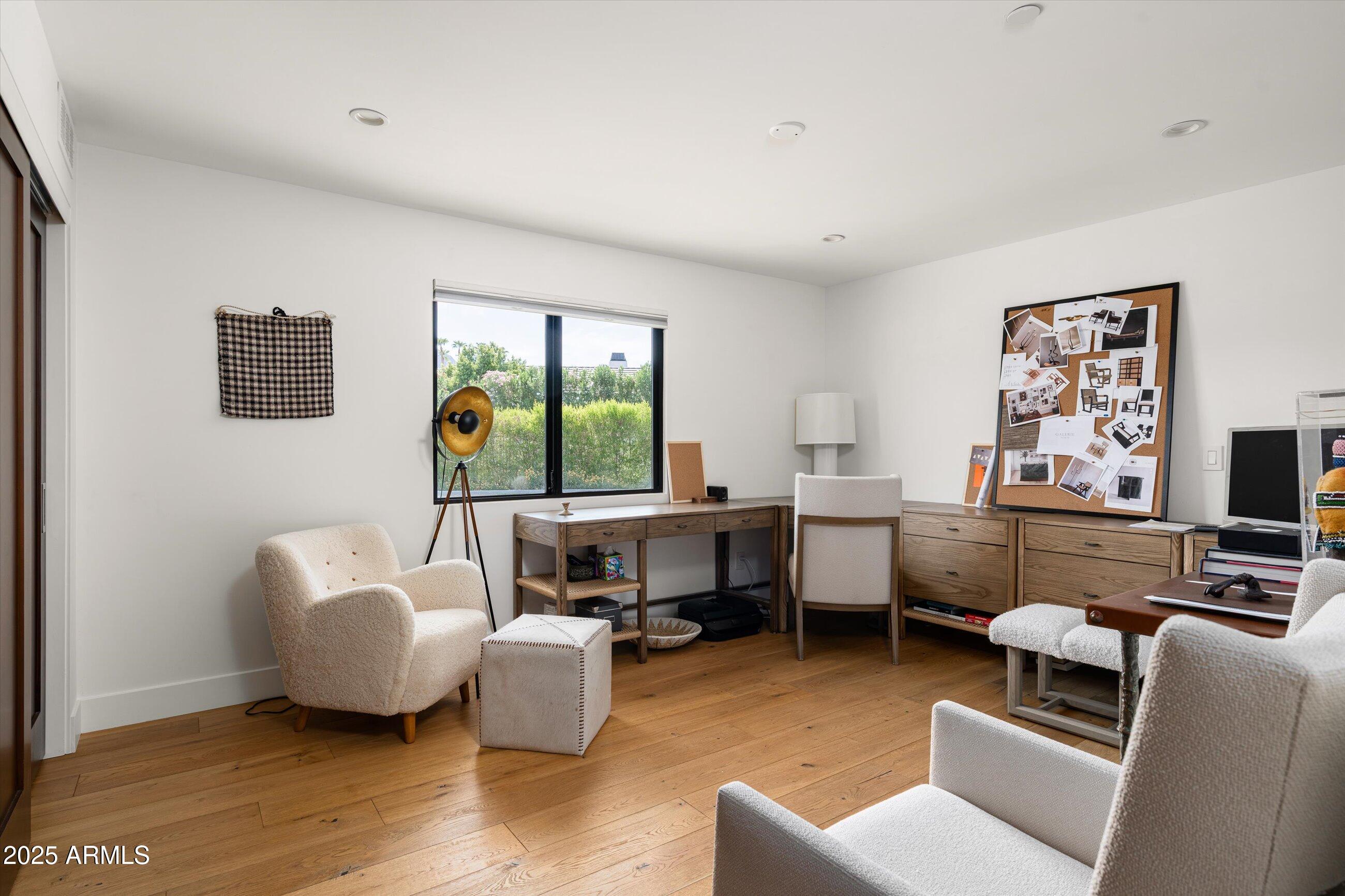STONEVIEW - Residential